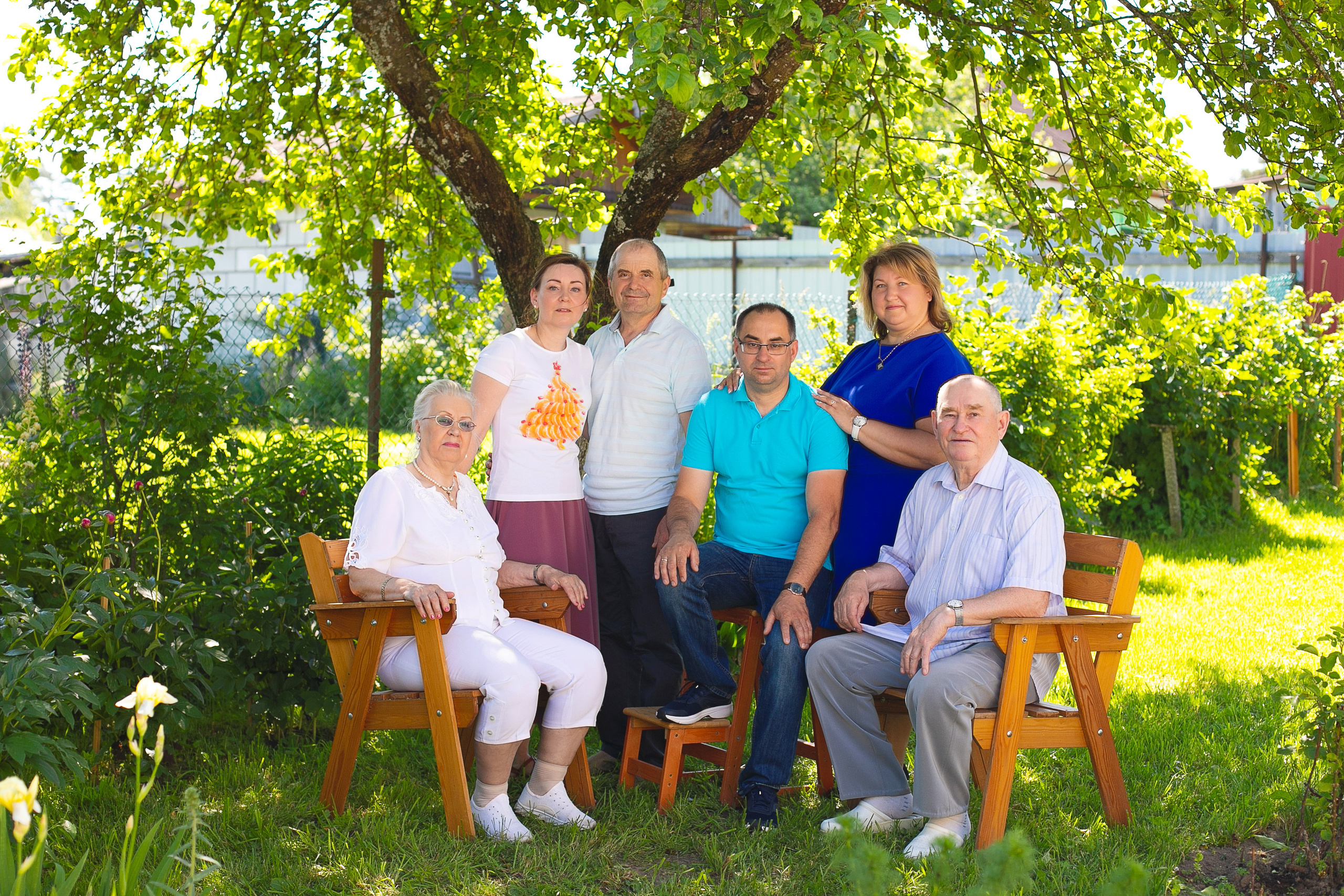 Семейная фотосессия на юбилей Анны Васильевны. Женский и семейный фотограф в Санкт-Петербурге Любовь Малышева