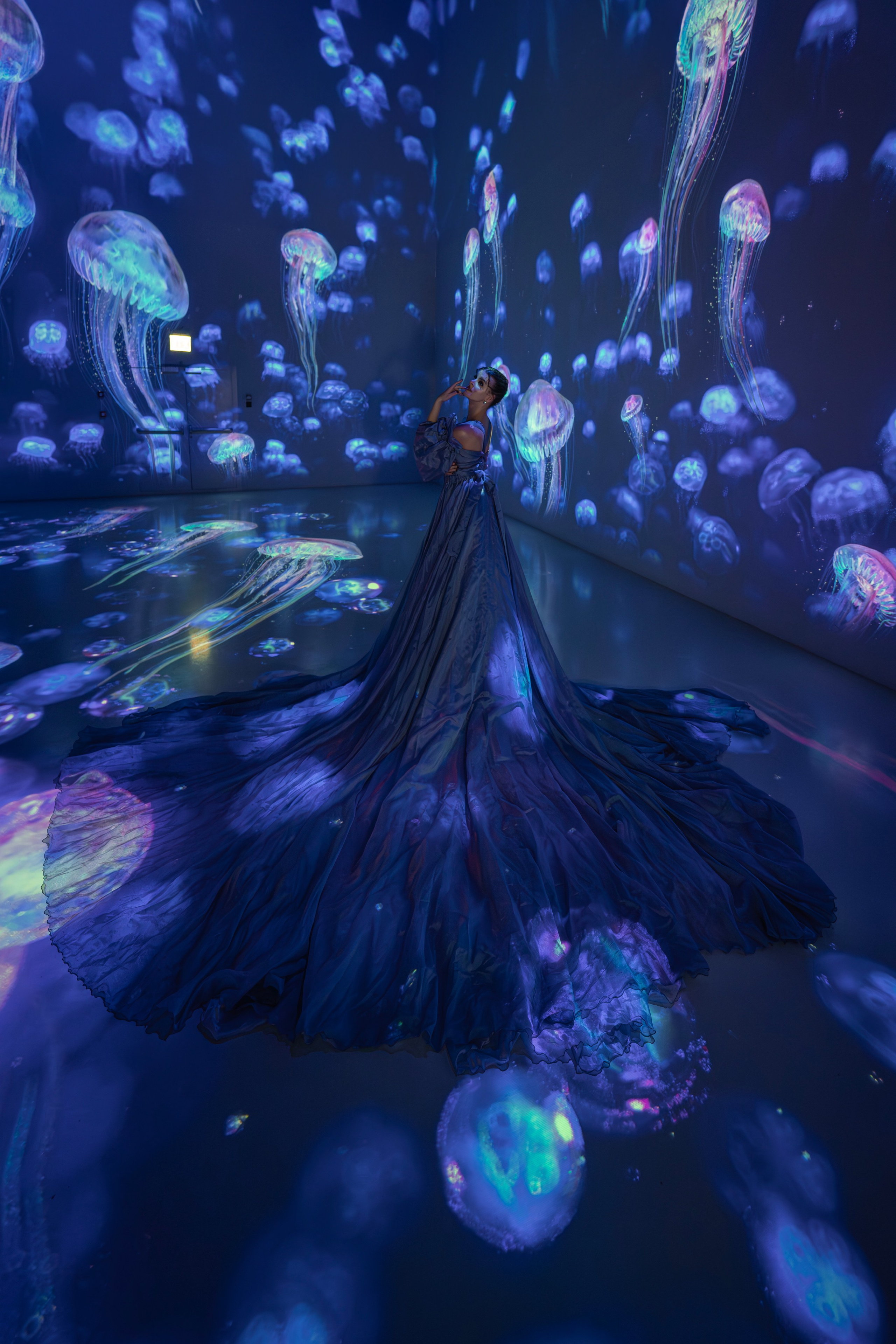 Интерактивная выставка. Фотограф Айгуль Вишня, съёмка в Москве и Санкт-Петербурге