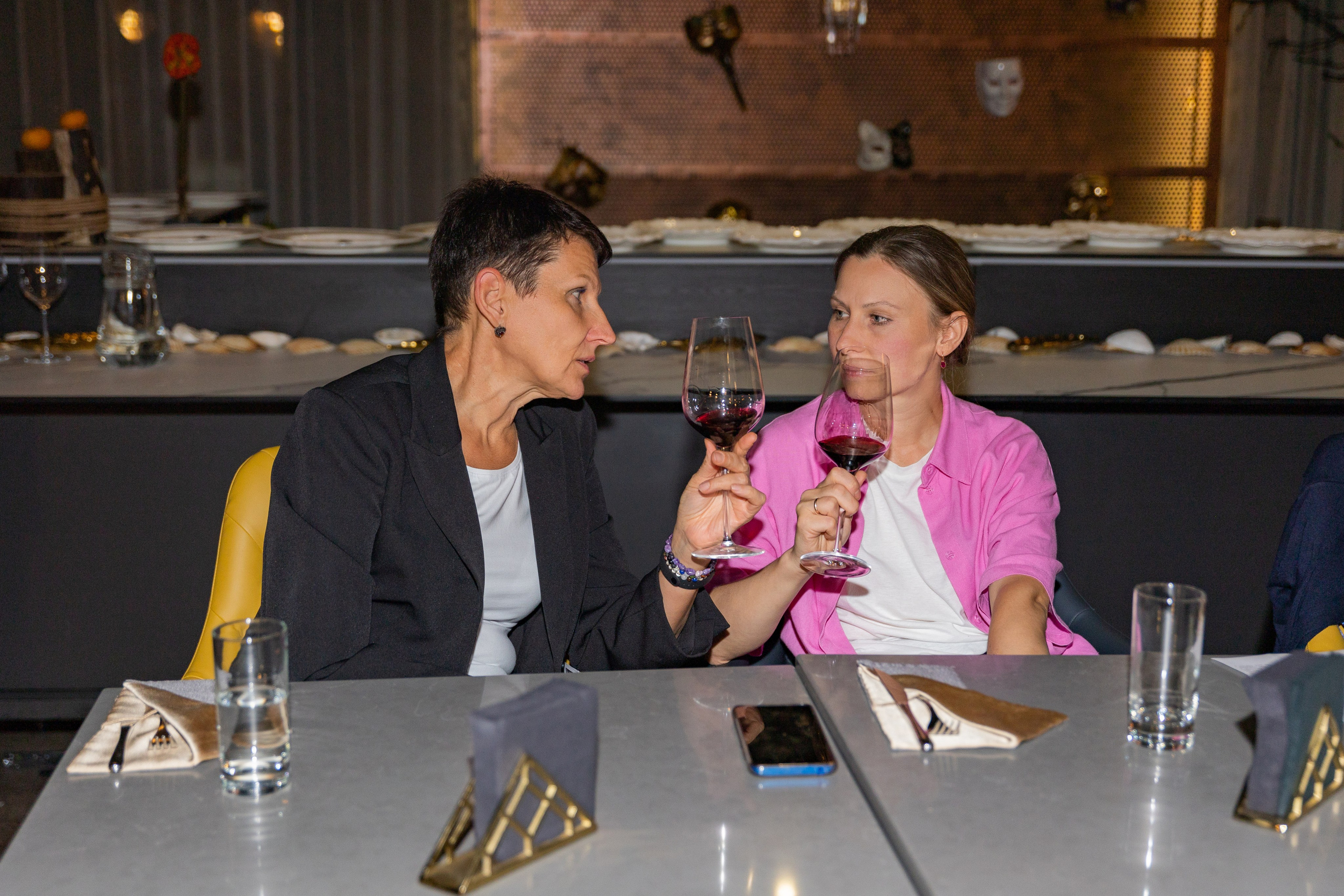 Дигустация вина от магазина Дилан в ресторане Кантина. Выпускные альбомы во Владивостоке