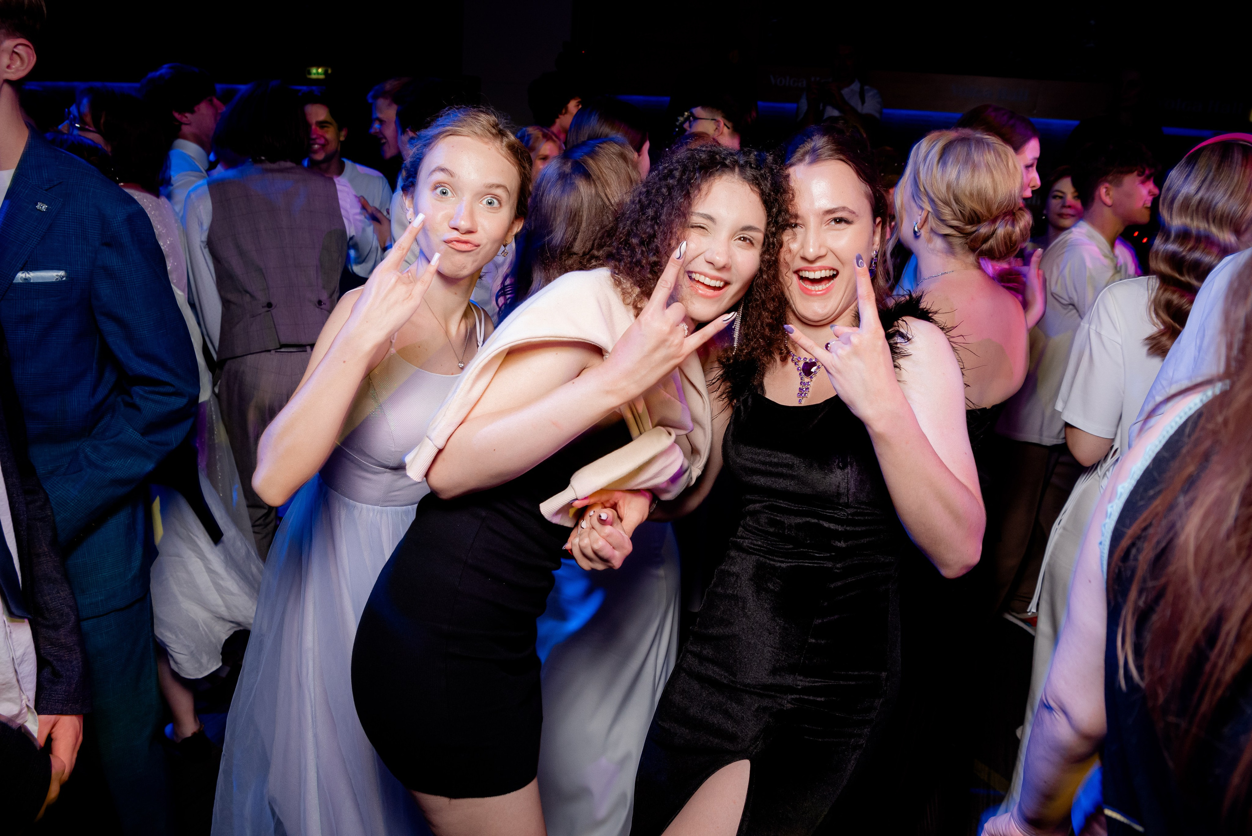 5 Лицей. Вручение и Банкет. Музкомедия и Сити Холл. Фотограф в Волгограде и Волжском Александр Горбань