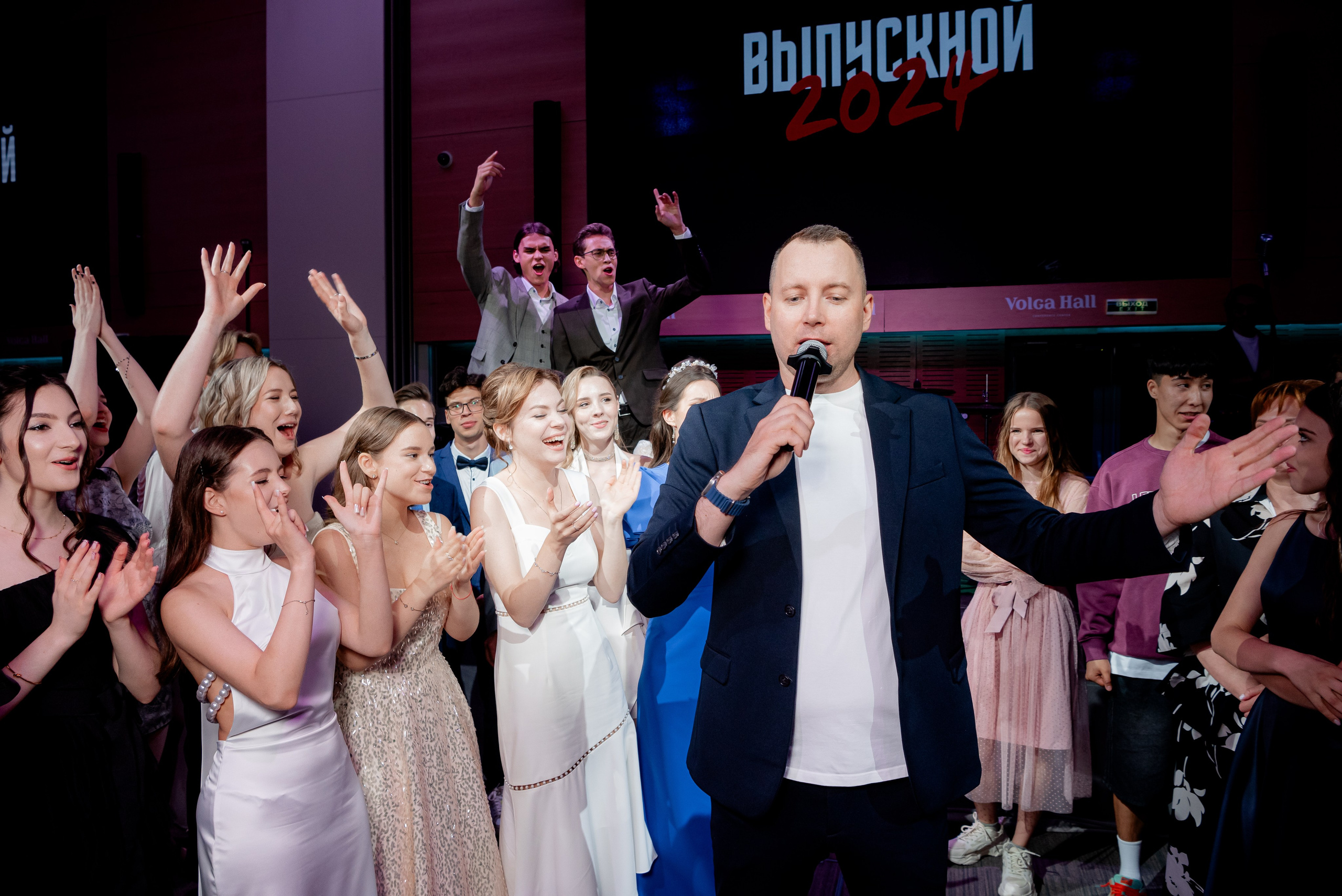 5 Лицей. Вручение и Банкет. Музкомедия и Сити Холл. Фотограф в Волгограде и Волжском Александр Горбань