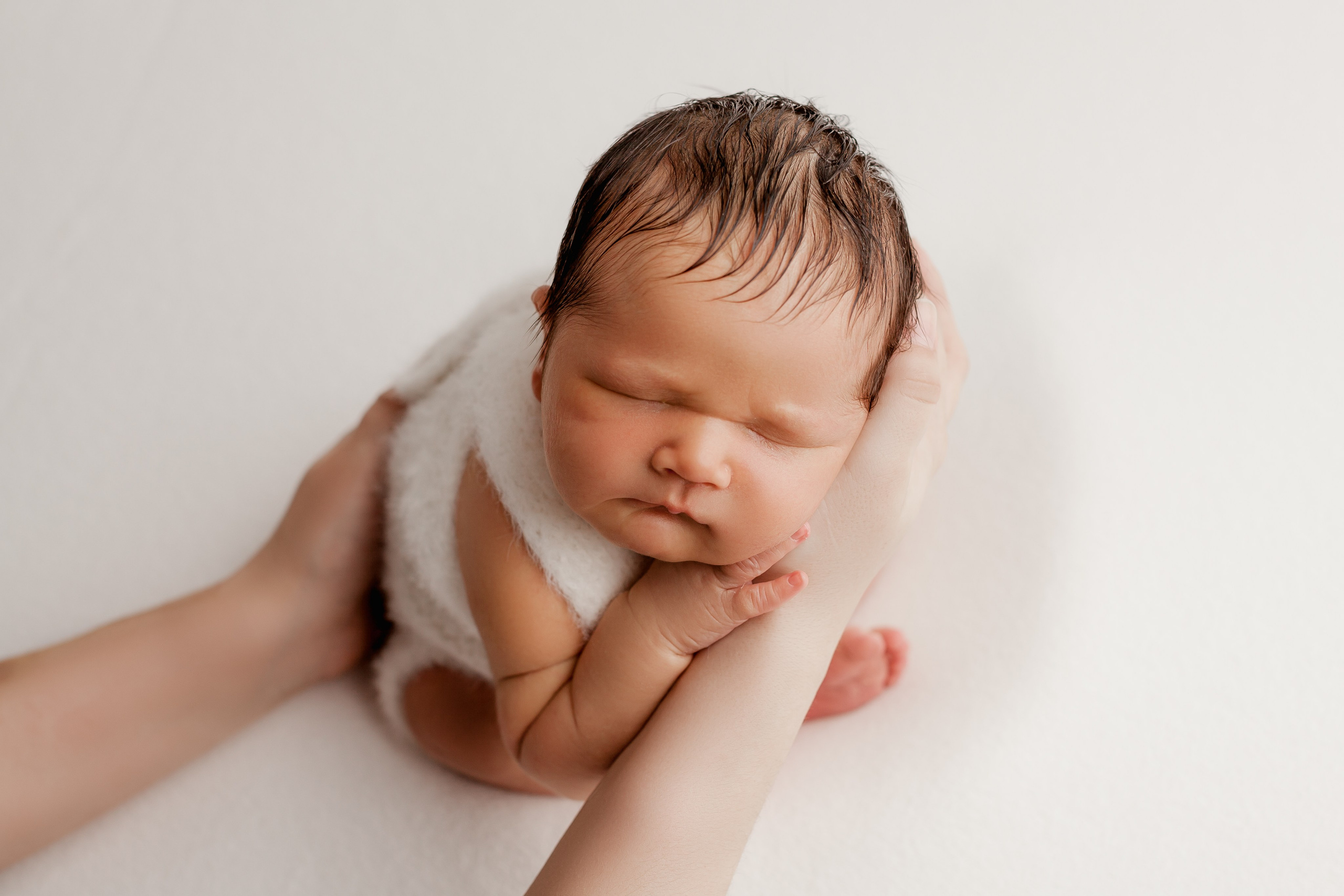 Новорожденные. Фотограф новорожденных в Уфе Инзиля Сулейманова