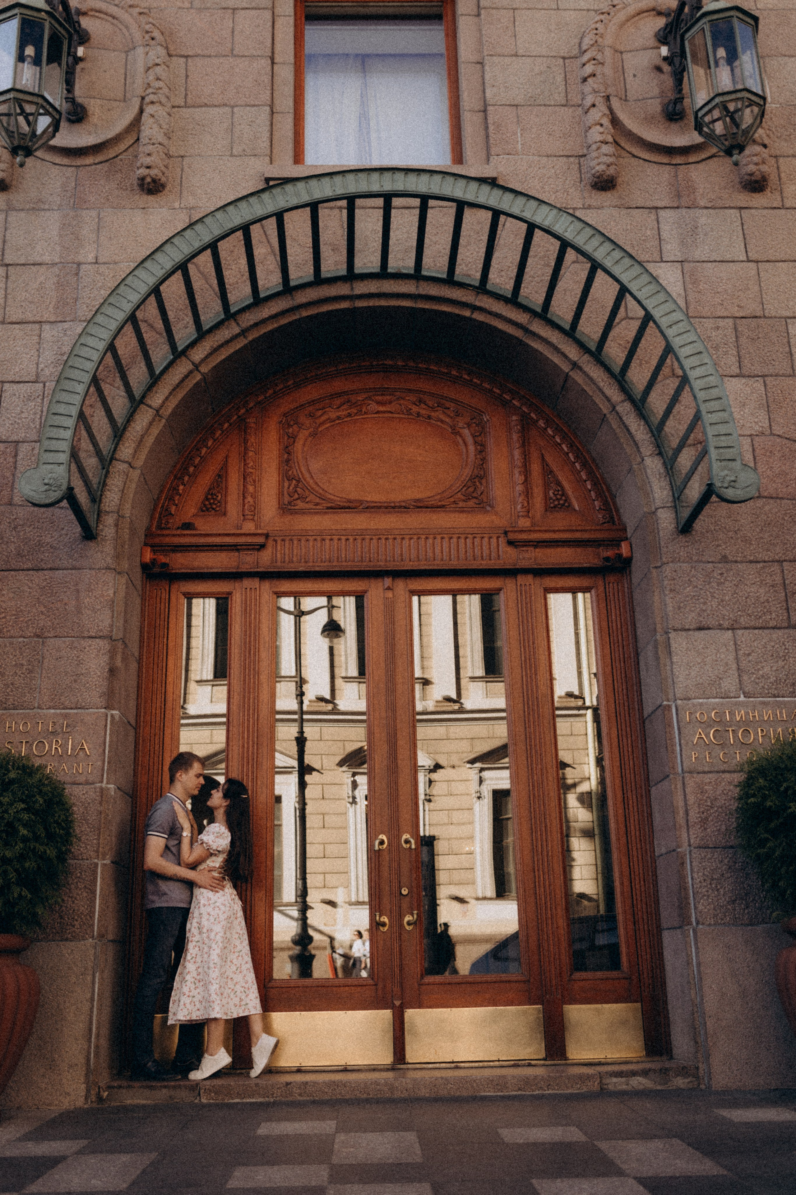 Предсвадебная фотосессия у Исаакиевского собора. Фотограф в Санкт-Петербурге Разиля Идиятуллина