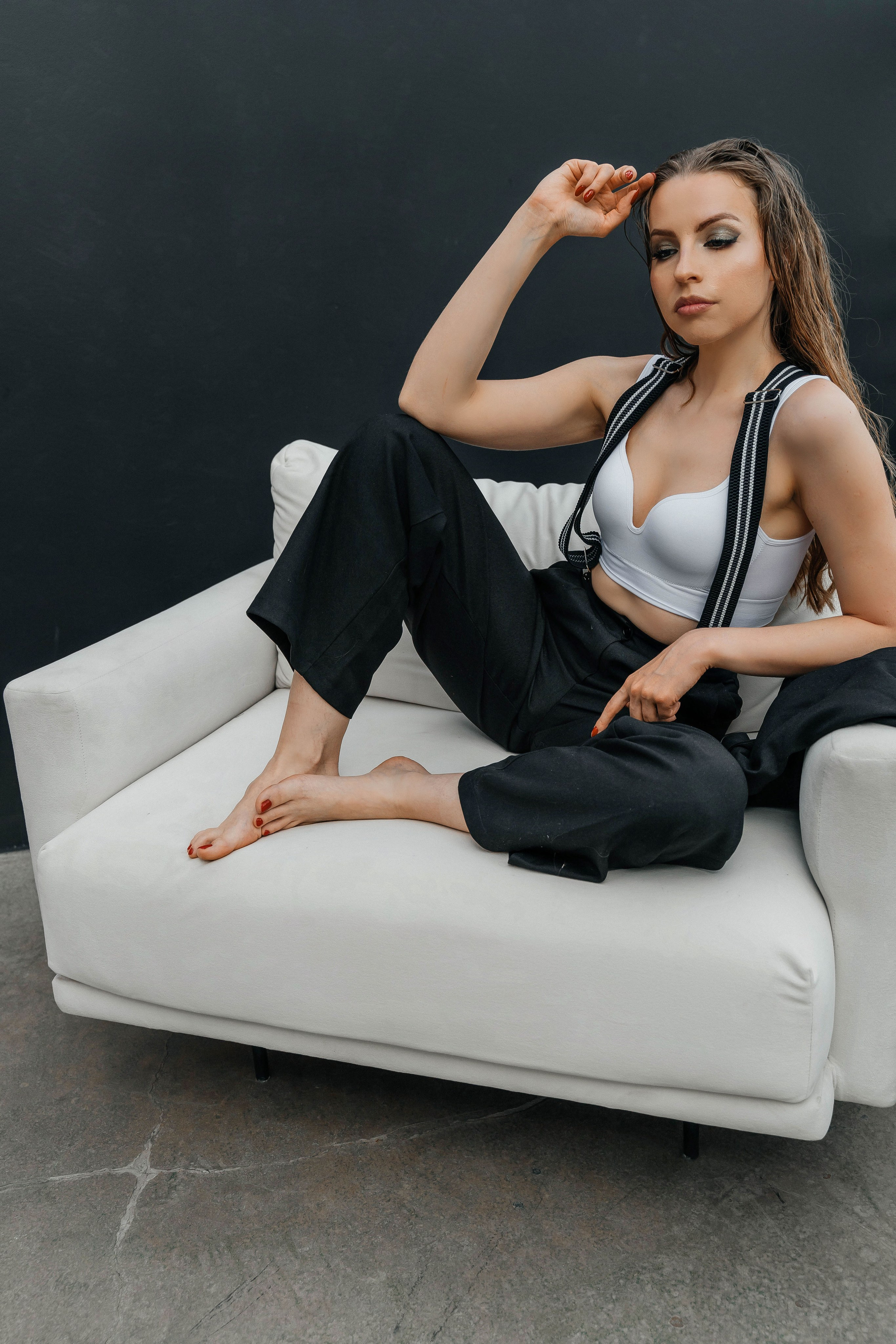 Съемки в интерьере студий. Виктория Алпеева — фотограф по любви