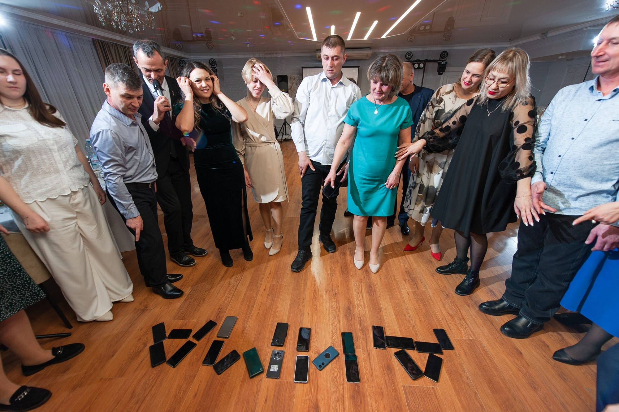 Студия и банкет. Свадебный и семейный фотограф в Омске Мормулев Михаил