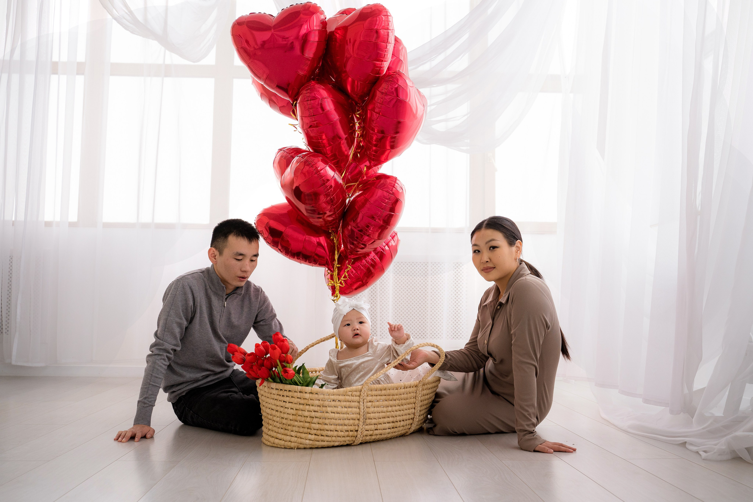 Семейная Люкс. Фотостудия Малина в городе Улан-Удэ. Фотограф Ирина Жарникова