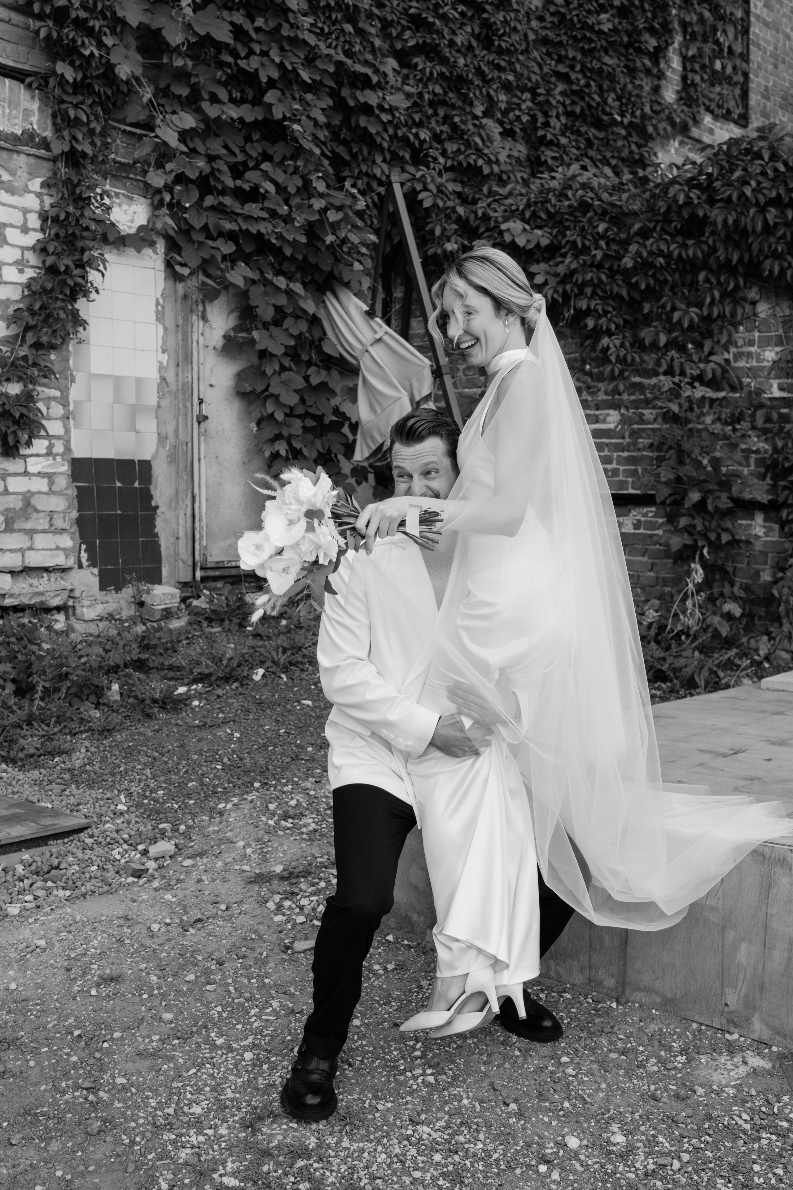 Alexander Alina. Wedding photographer