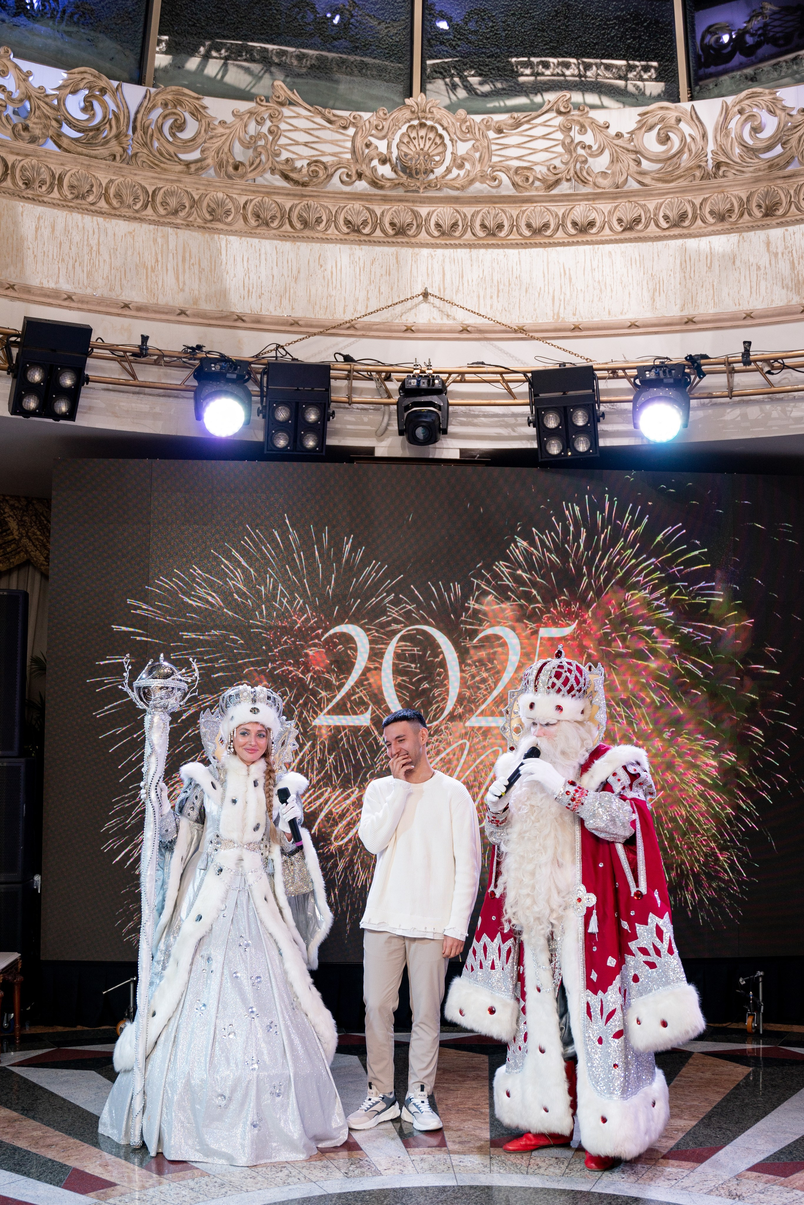 НОВОГОДНЯЯ НОЧЬ 2025 ВИДГОФ. Фотограф на любое мероприятие
