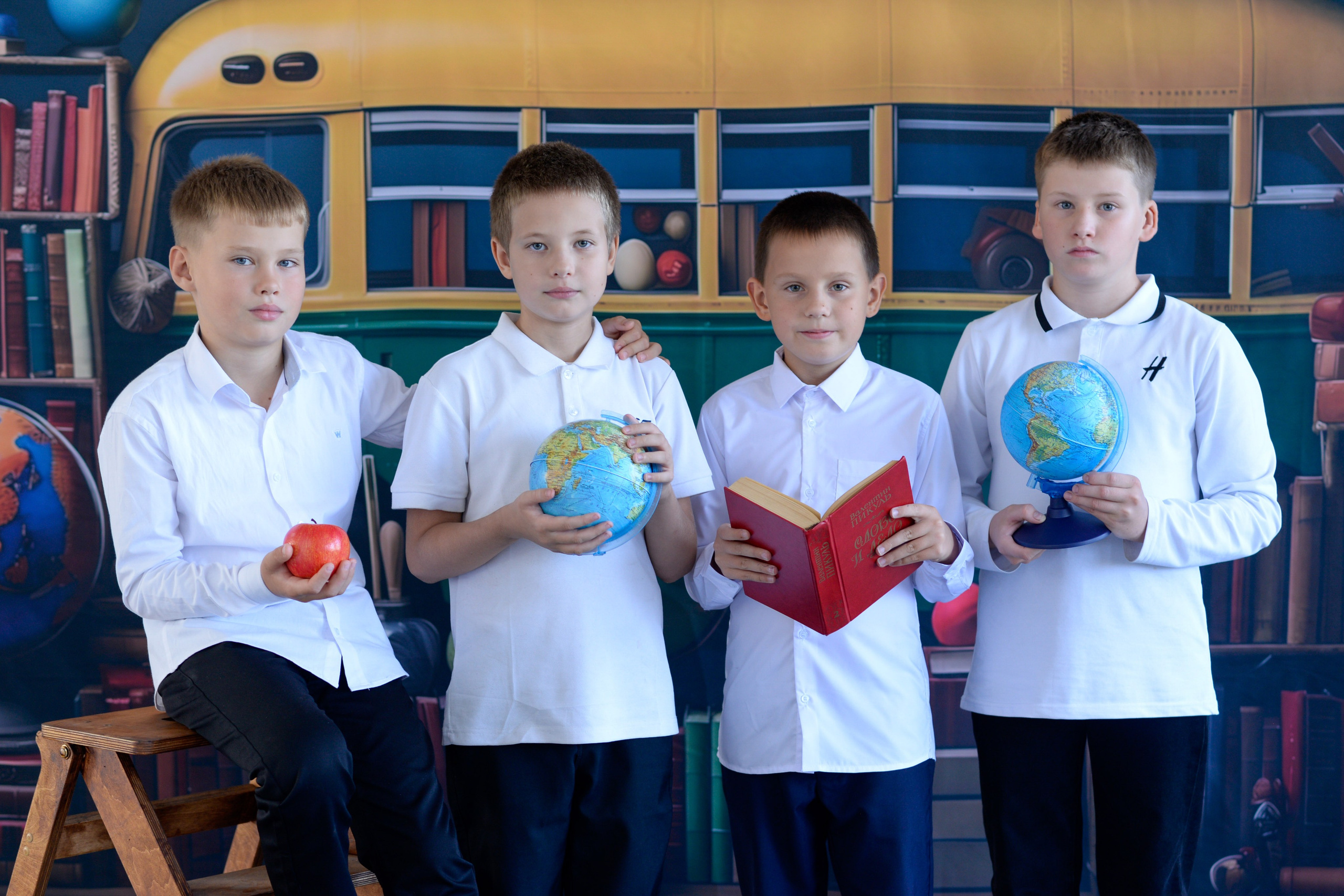 Примеры съемочных дней выпуск 2025-2026. Фотограф в Приморско-Ахтарске — Свадьбы, Школы, Фотоальбомы