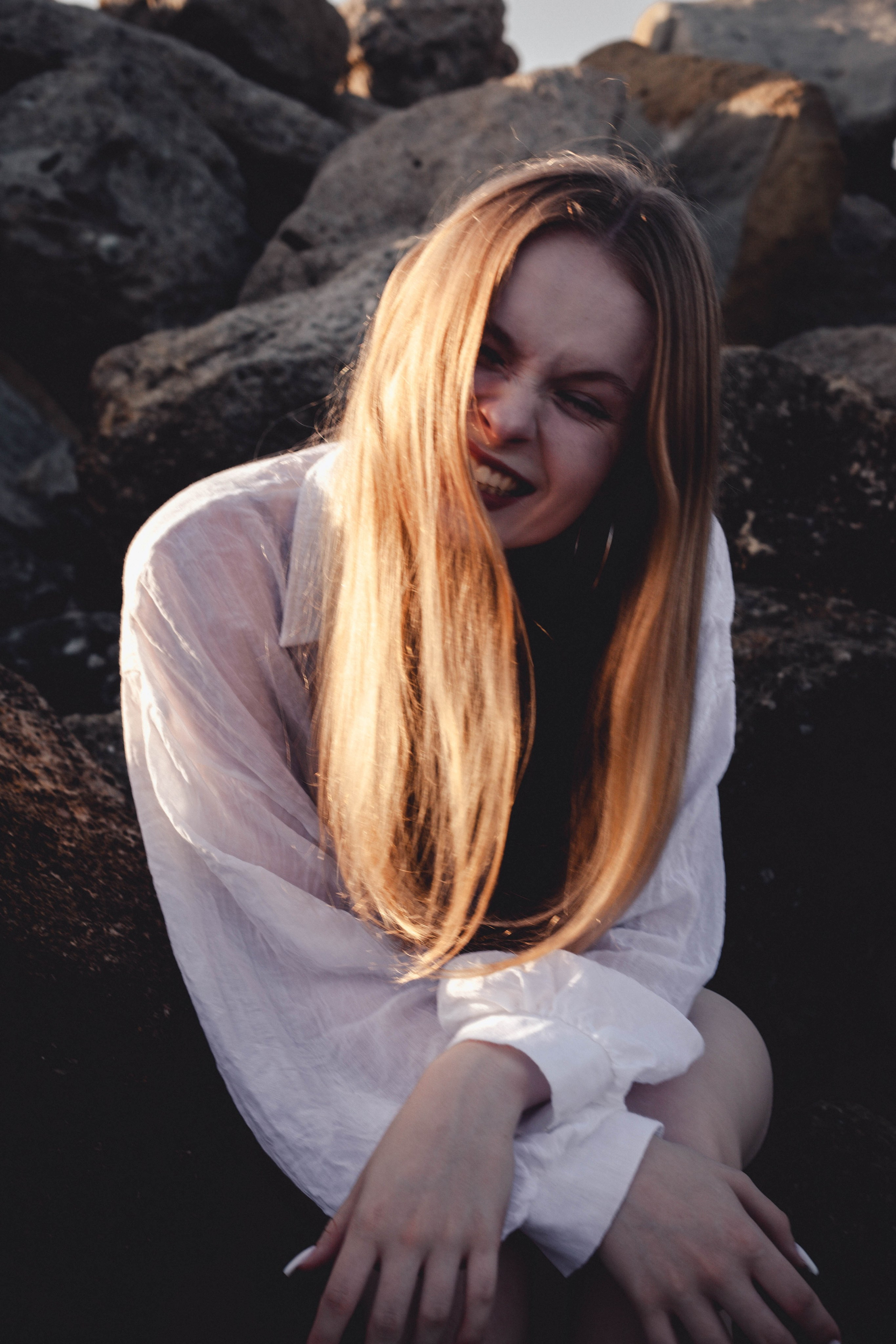 Поцелуи Волн. Уличный фотограф Города N