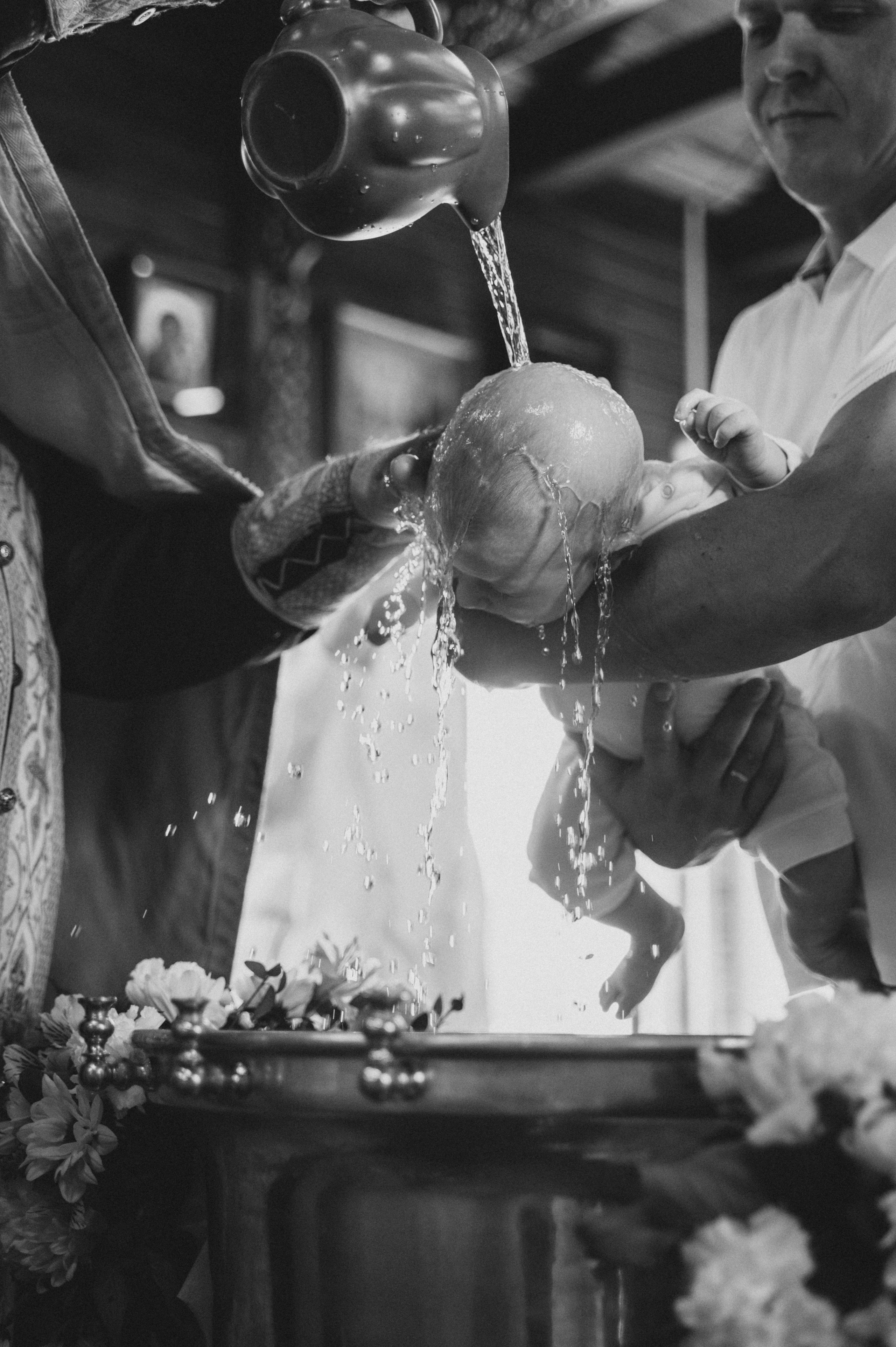 Крещение Марка (ХРАМ СВЯТИТЕЛЯ НИКОЛАЯ ЯПОНСКОГО). Семейный фотограф в Минске Дарья Дреко