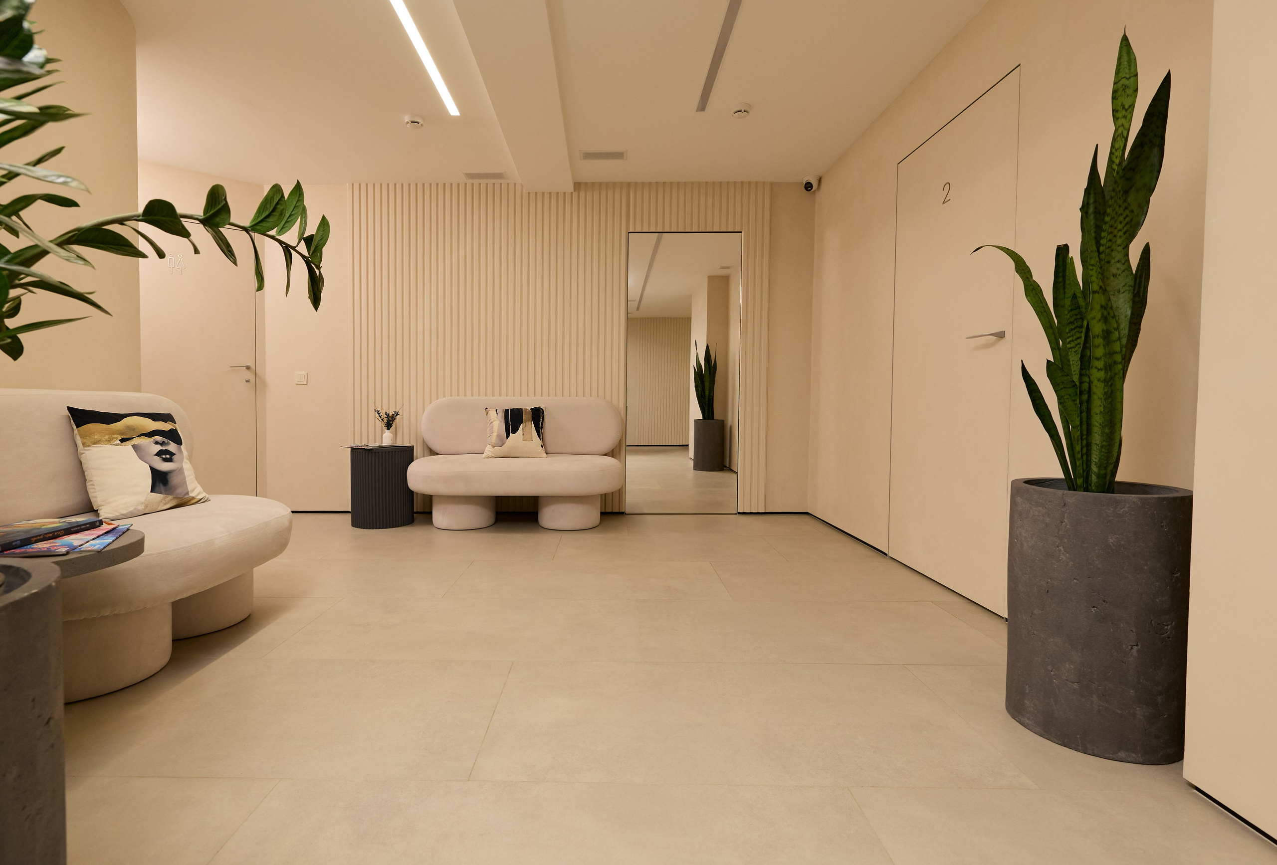 Blago dent. Святослав Лебедев | Рекламный фотограф — Коммерческая съемка, Арт-дирекшн, AI-интеграция