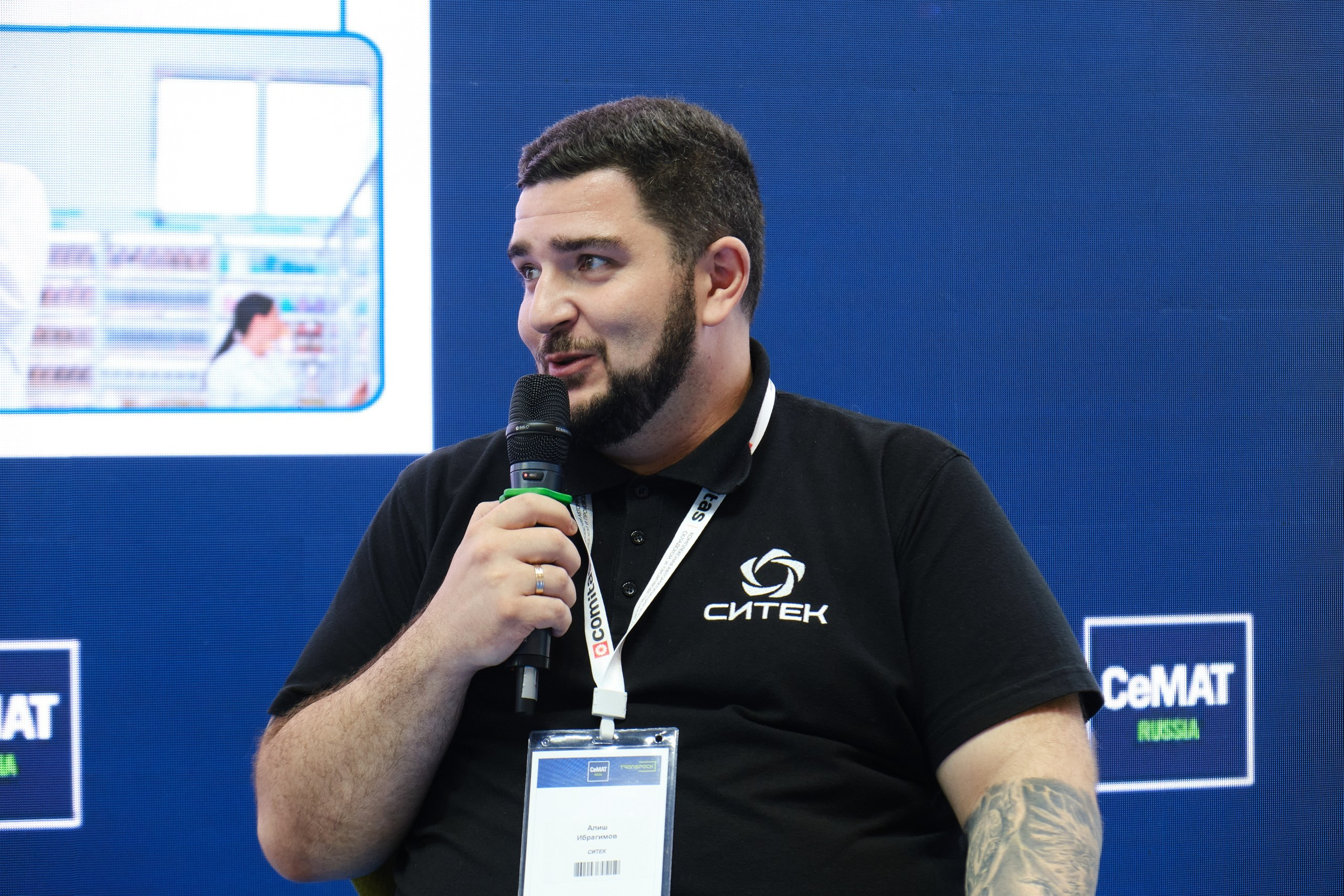 Выставка CeMAT. Репортажный фотограф в Москве Денис Тамко