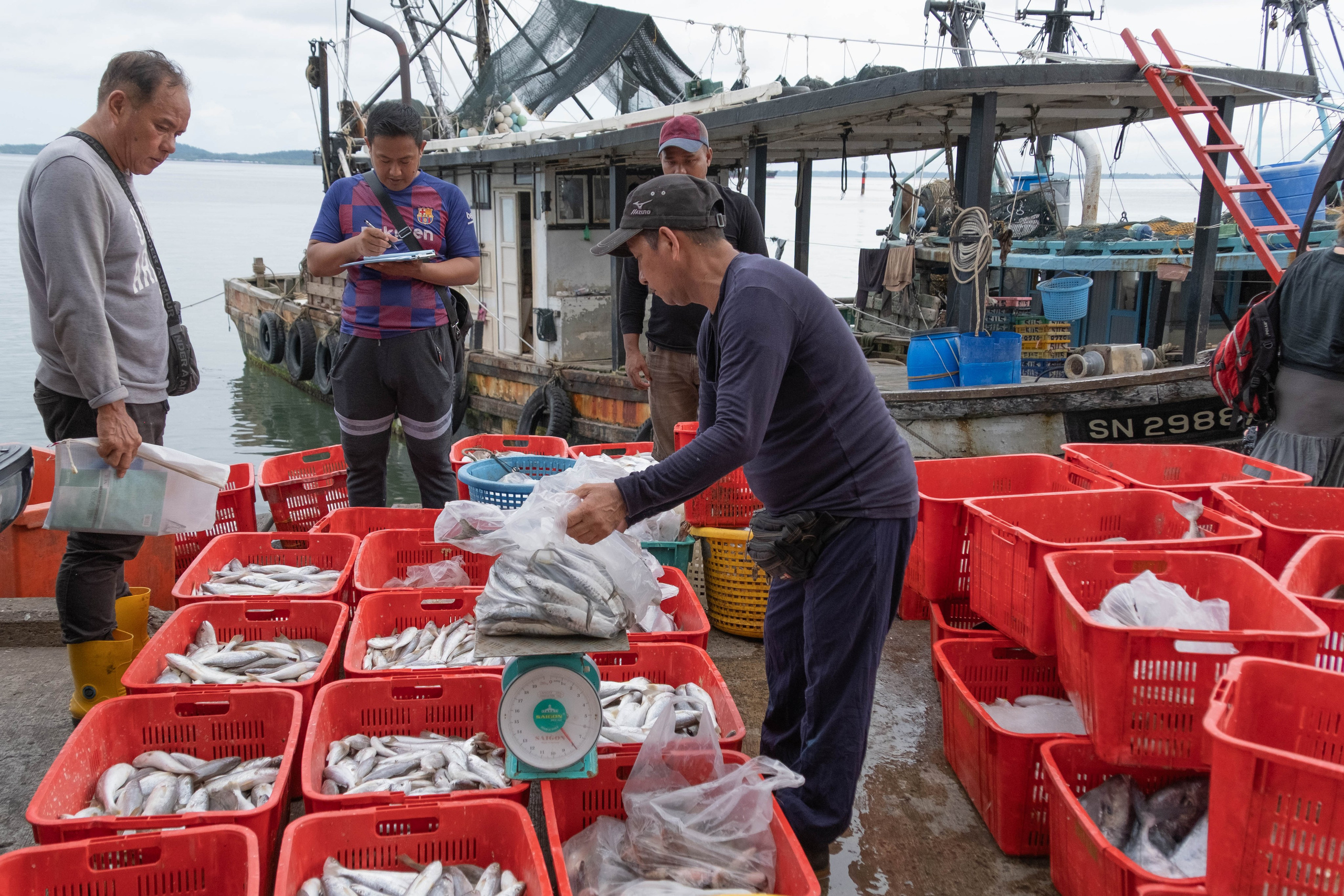 О. Борнео, г. Сандакан. Порт и рынок. Фотографии из путешествий