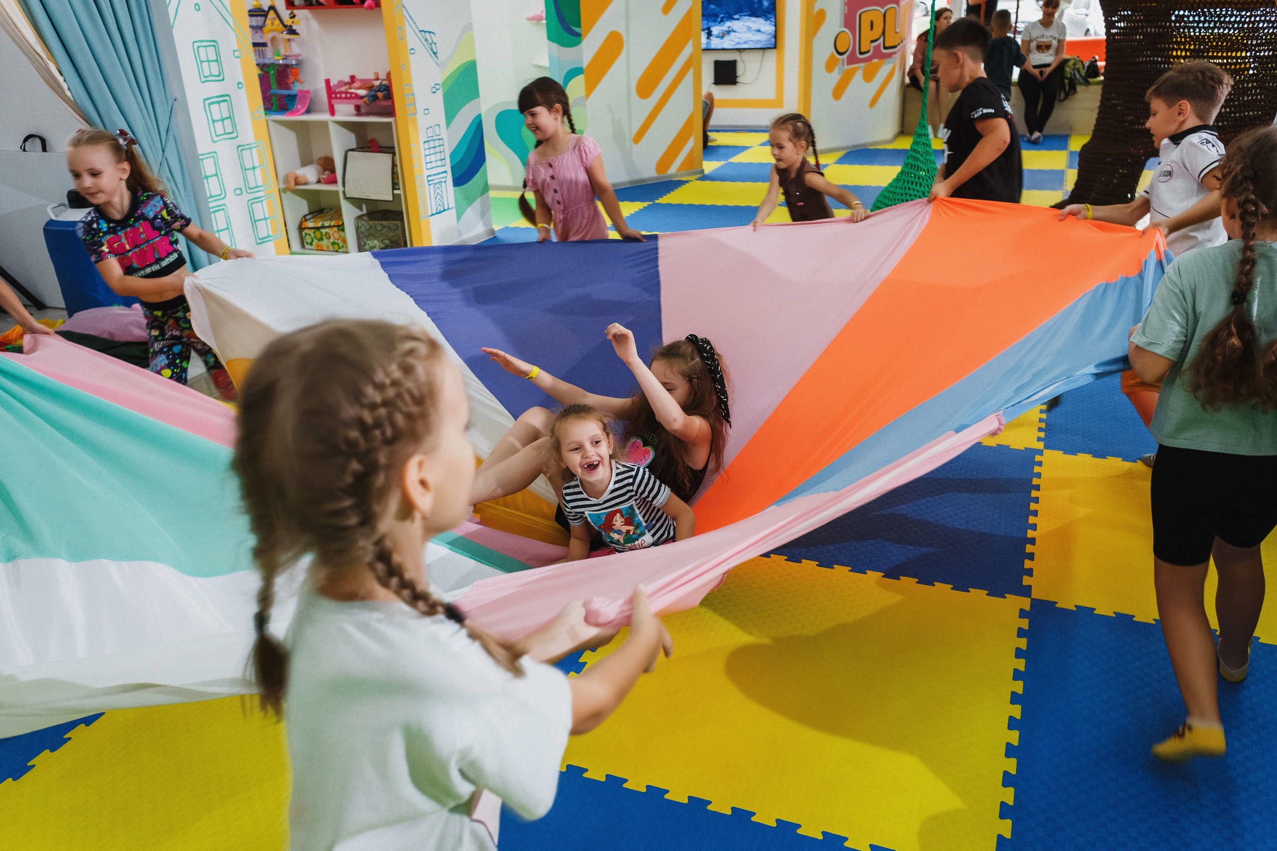 Волшебные моменты: детский праздник в игровой Клумба, Таганрог. Свадебный и семейный фотограф в Таганроге Бакарюк Антон