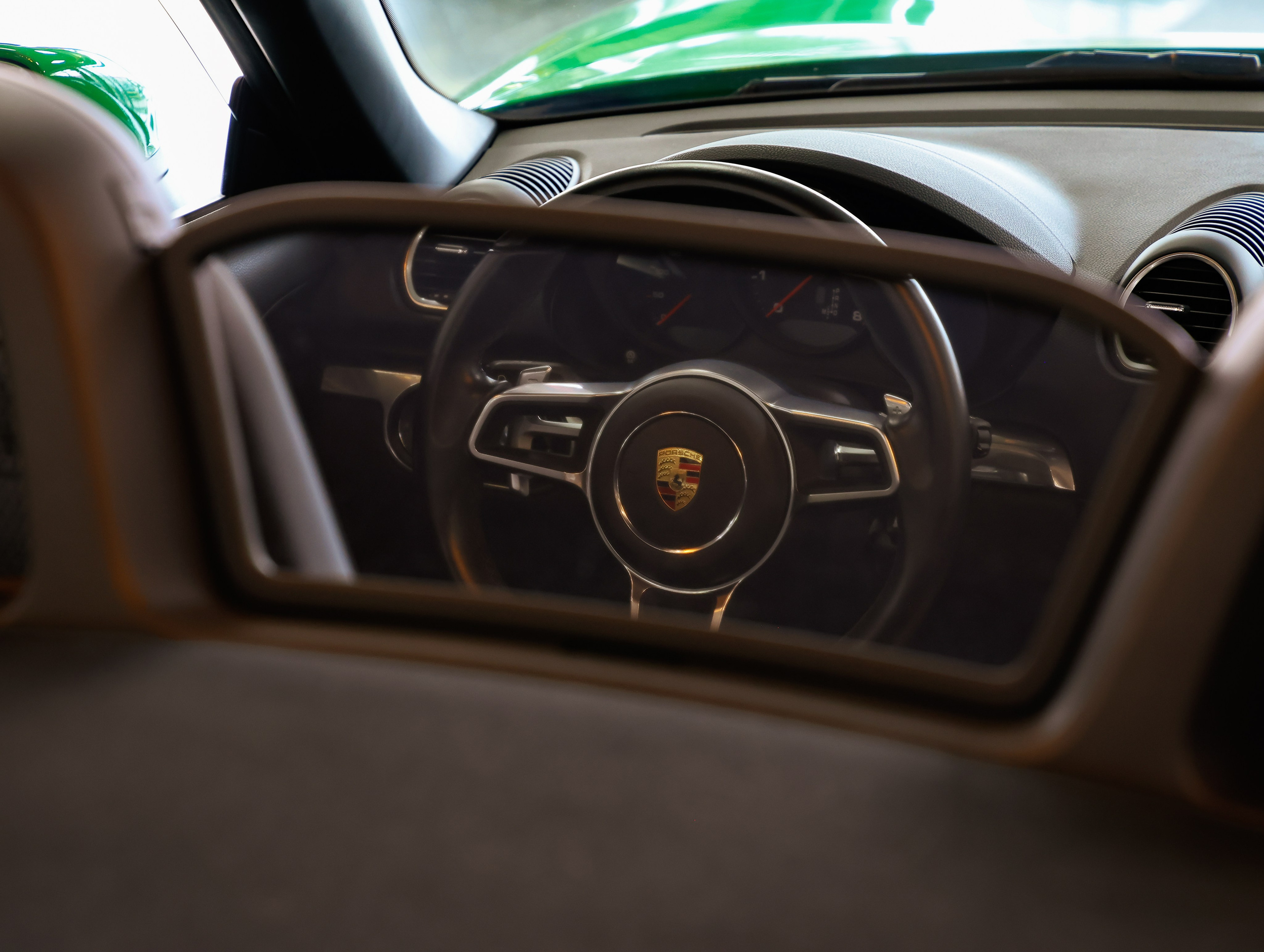 Porsche Boxster. NK