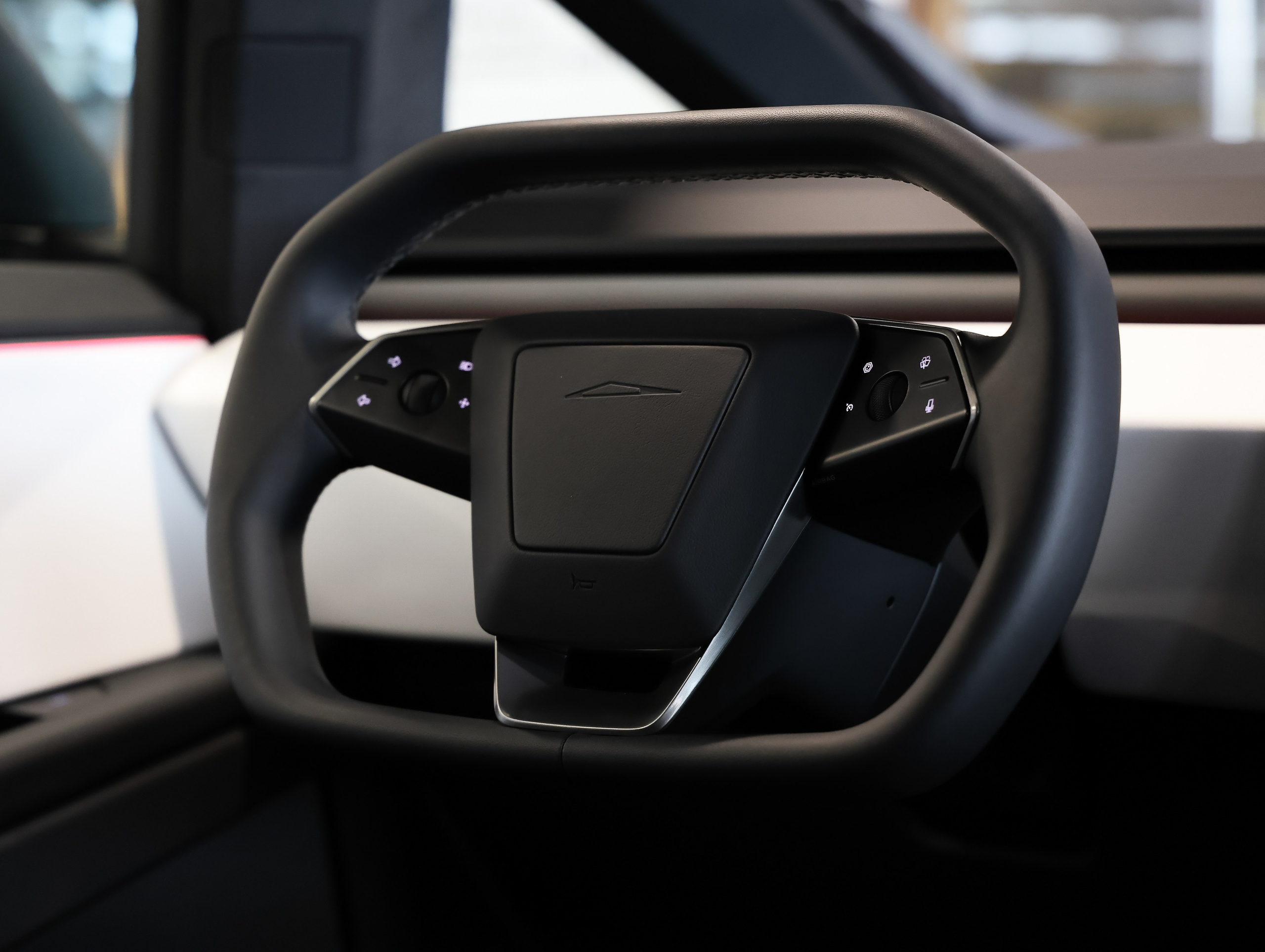 Tesla Cybertruck. NK