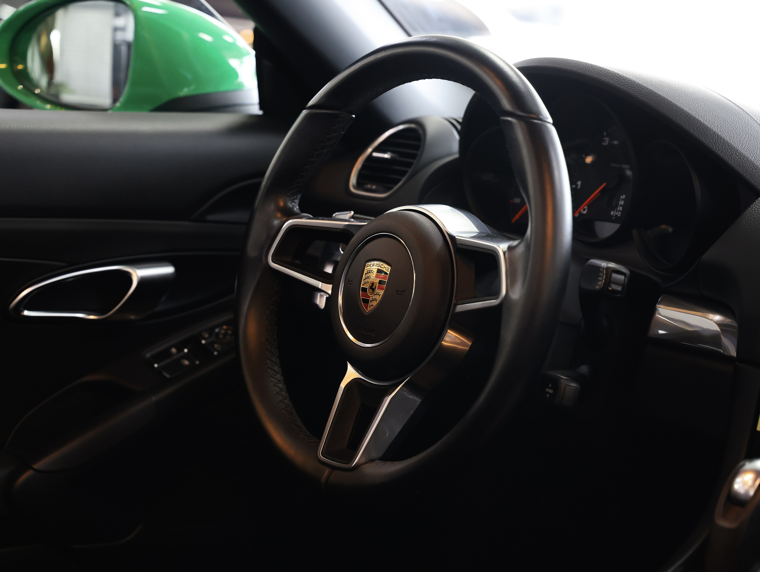 Porsche Boxster. NK