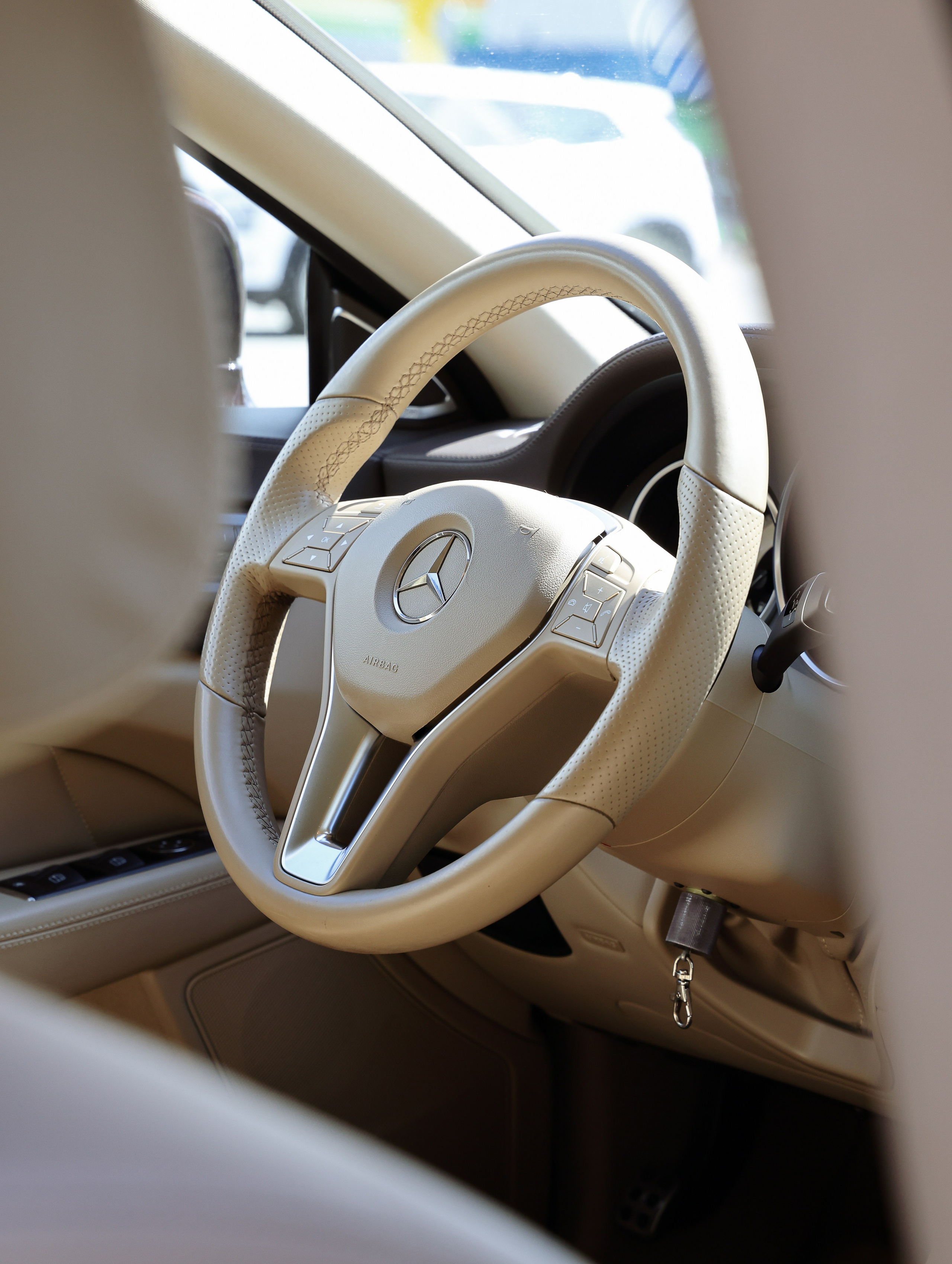 Mercedes-Benz CLS. NK