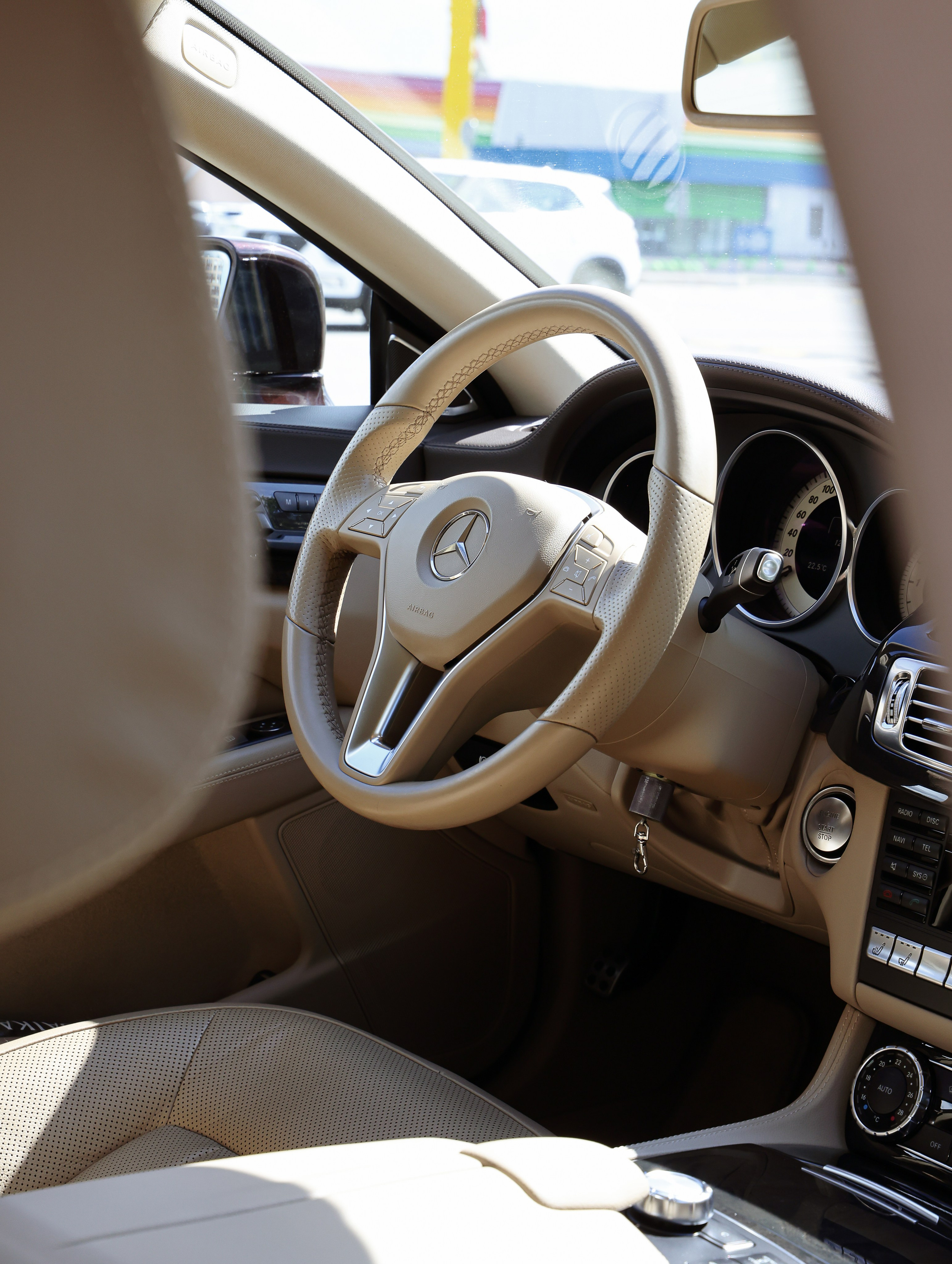 Mercedes-Benz CLS. NK