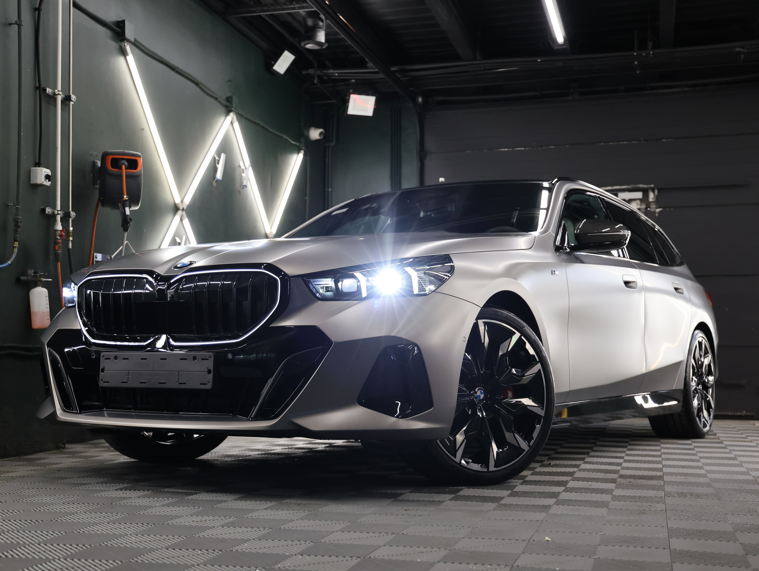 BMW 5. NK