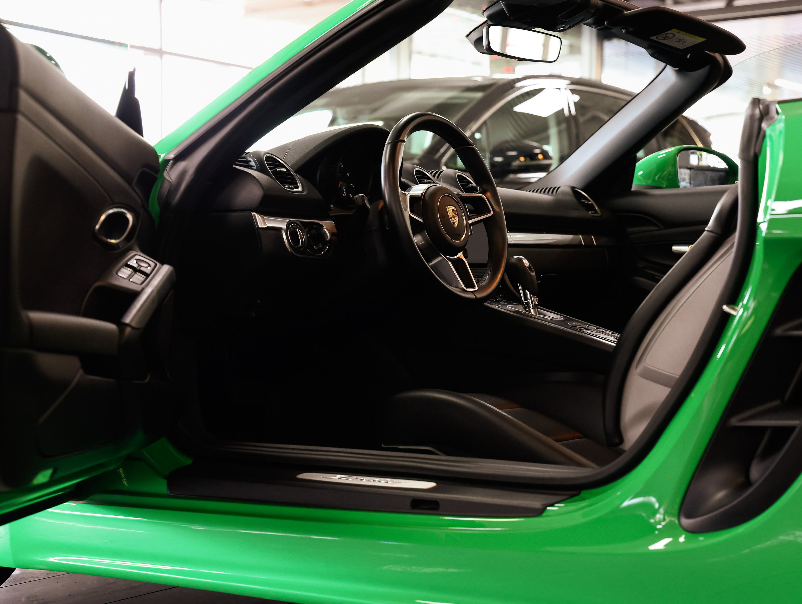 Porsche Boxster. NK