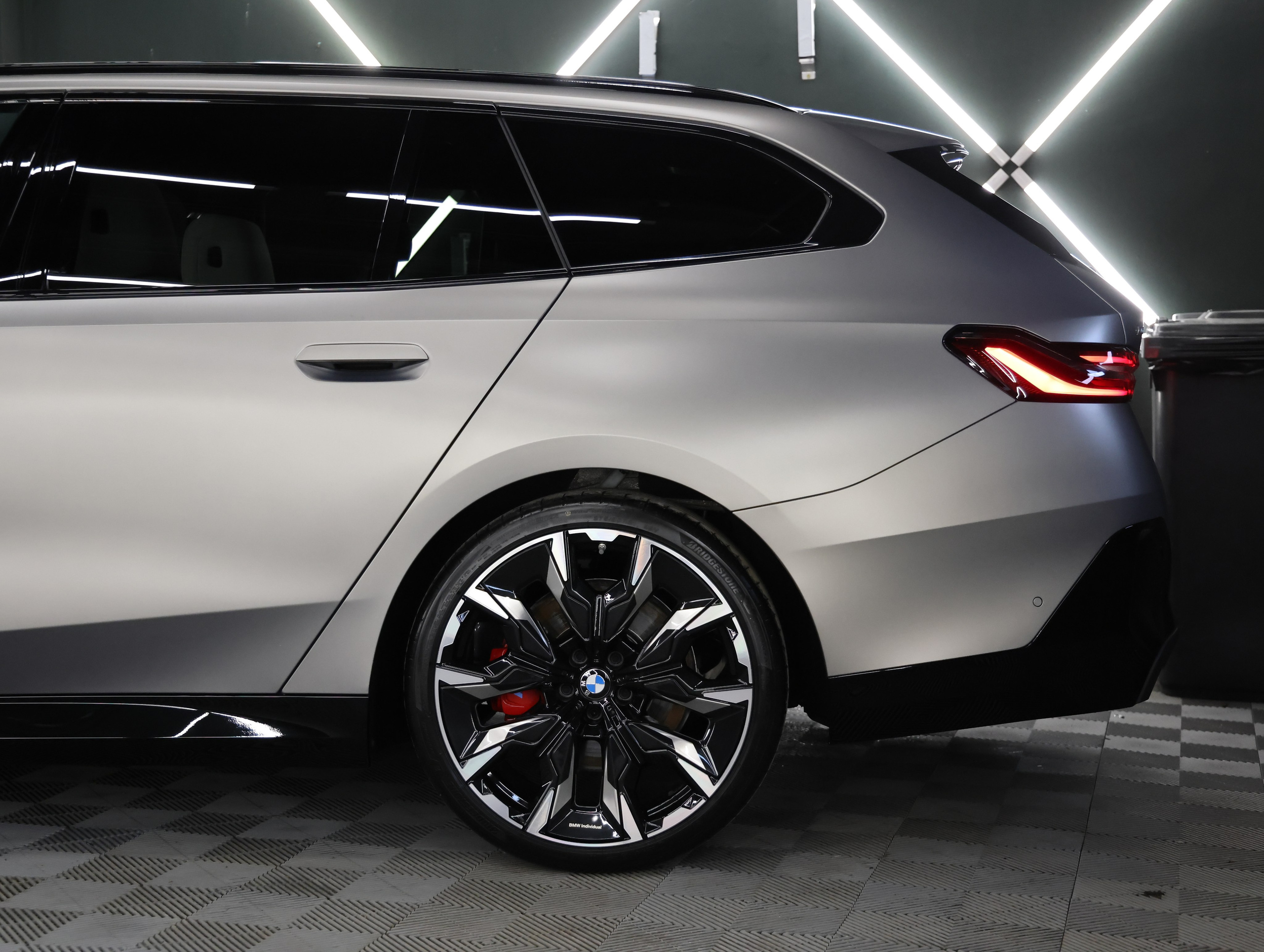BMW 5. NK