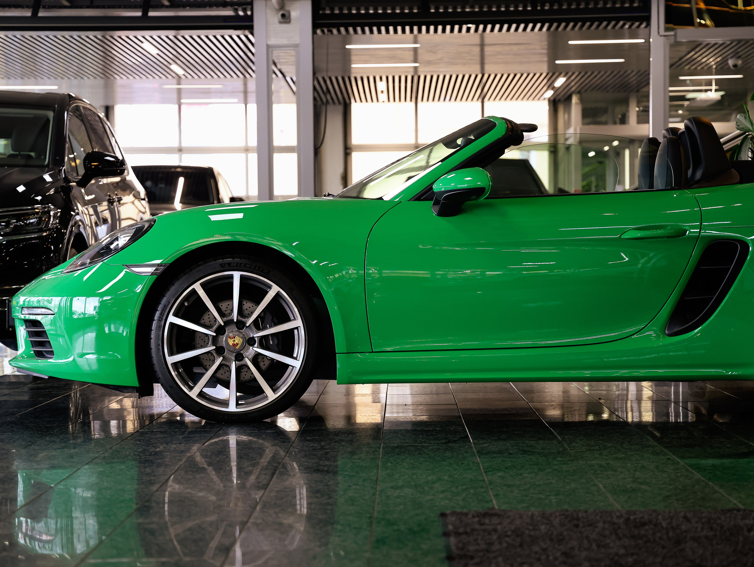 Porsche Boxster. NK