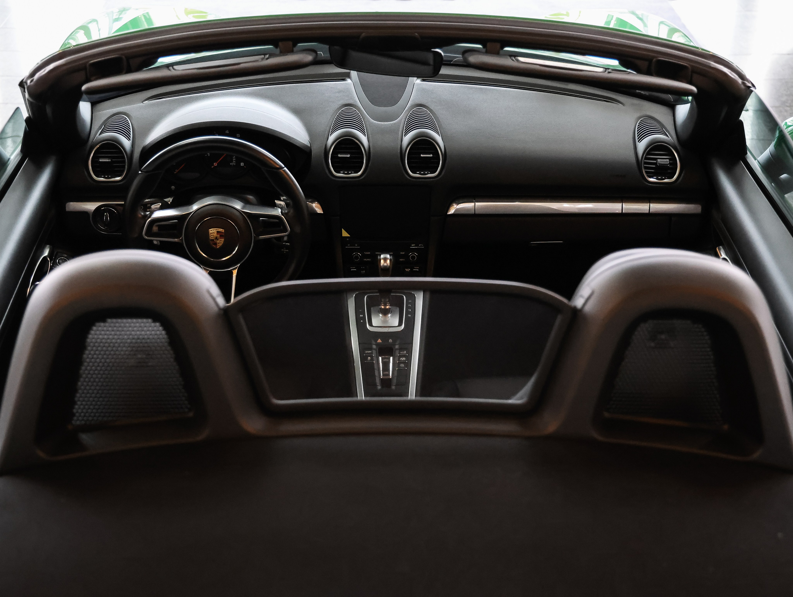 Porsche Boxster. NK