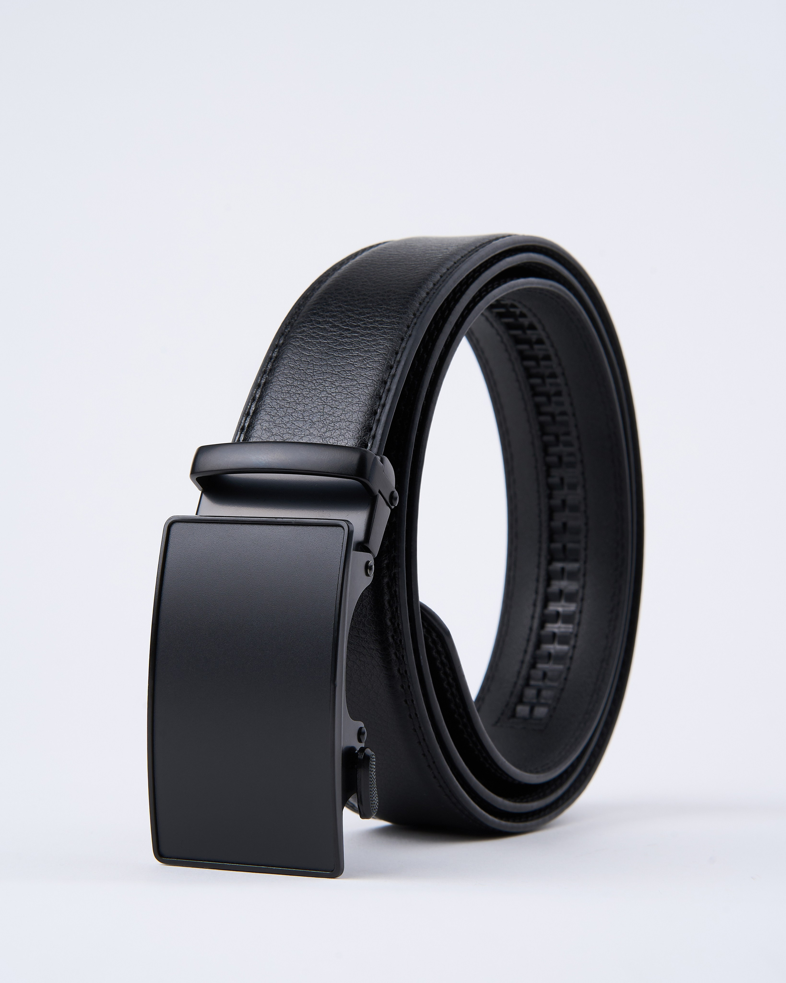 Съемка ремней для маркетплейсов. Алексей Романов фотограф Санкт-Петербург, фотокурсы, фотошкола