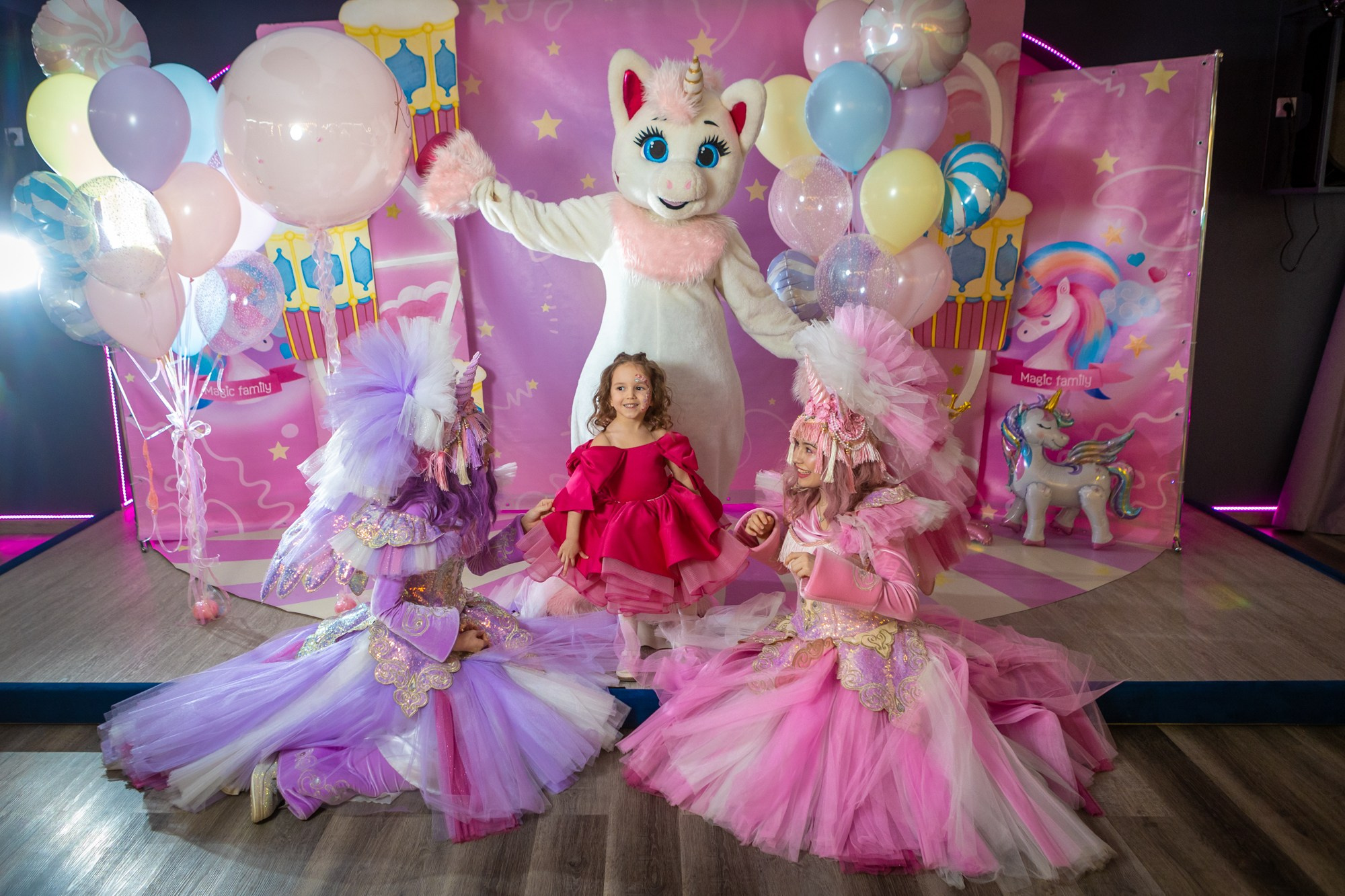 День Рождения Ксюши в Happy Land. Фотограф в Оренбурге. Профессиональный фотограф