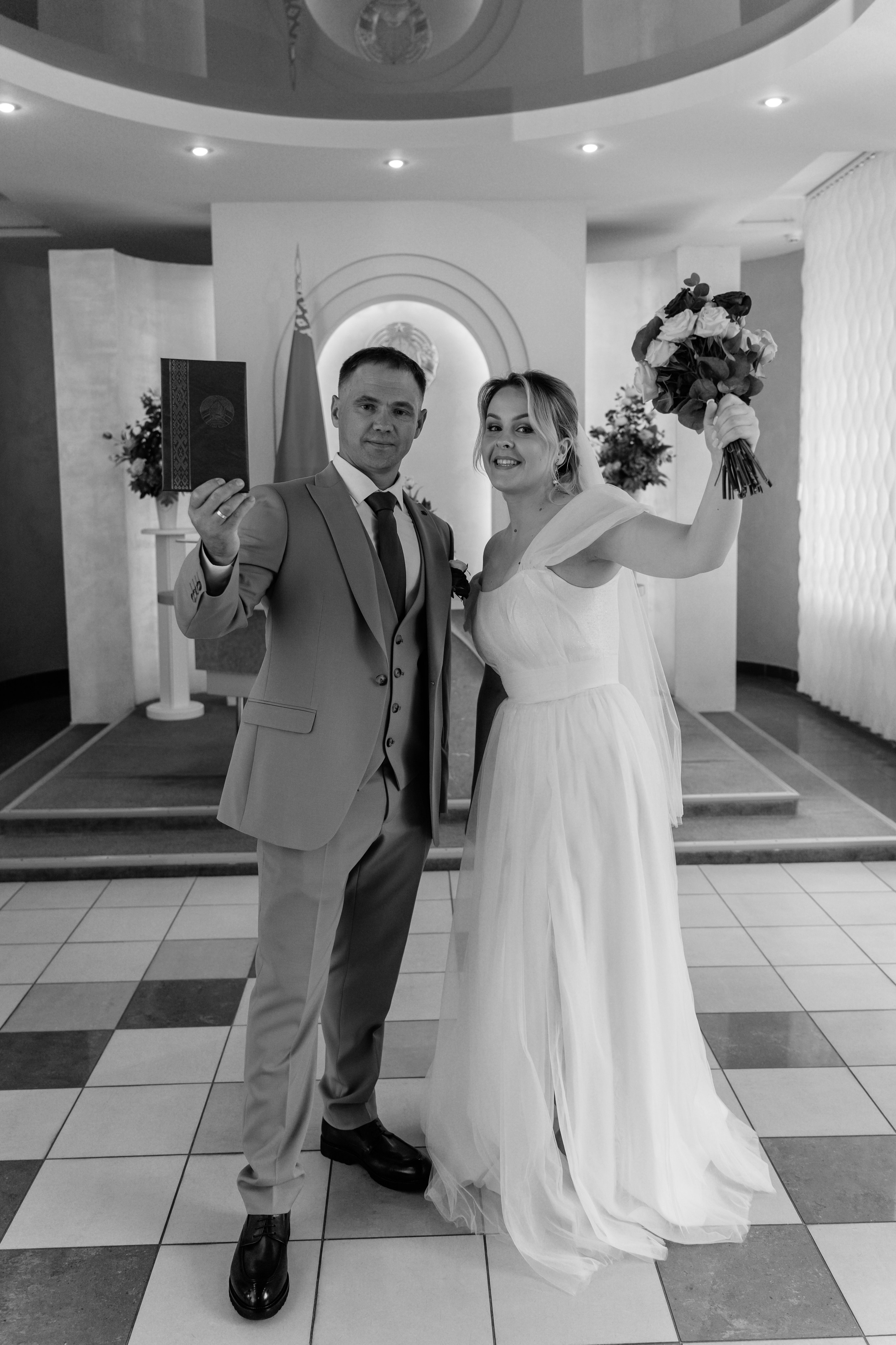 ЗАГС Партизанского района (большой зал). Ваш семейный фотограф в Минске — Вика Трегубова