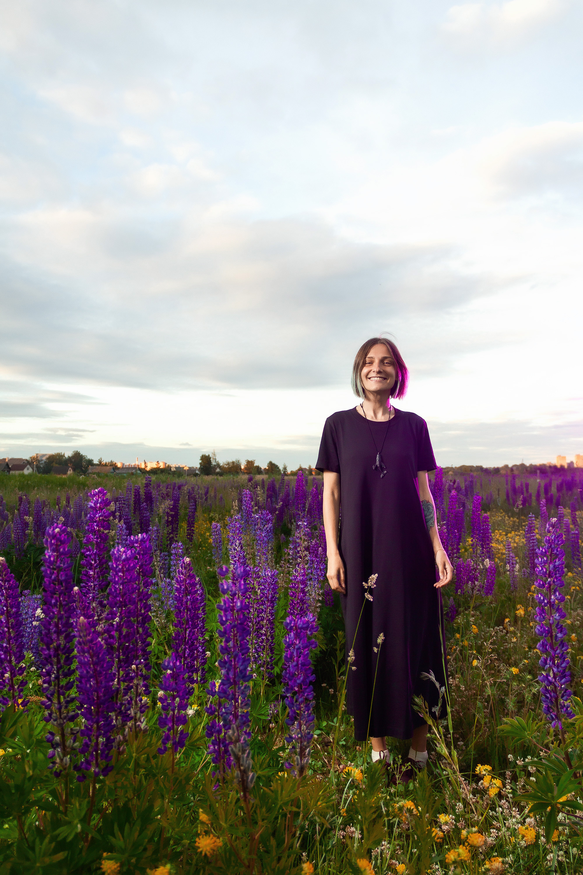 Съёмка в люпинах. Юля и Ксюша. Артем Ершов. Фотограф, Тверь