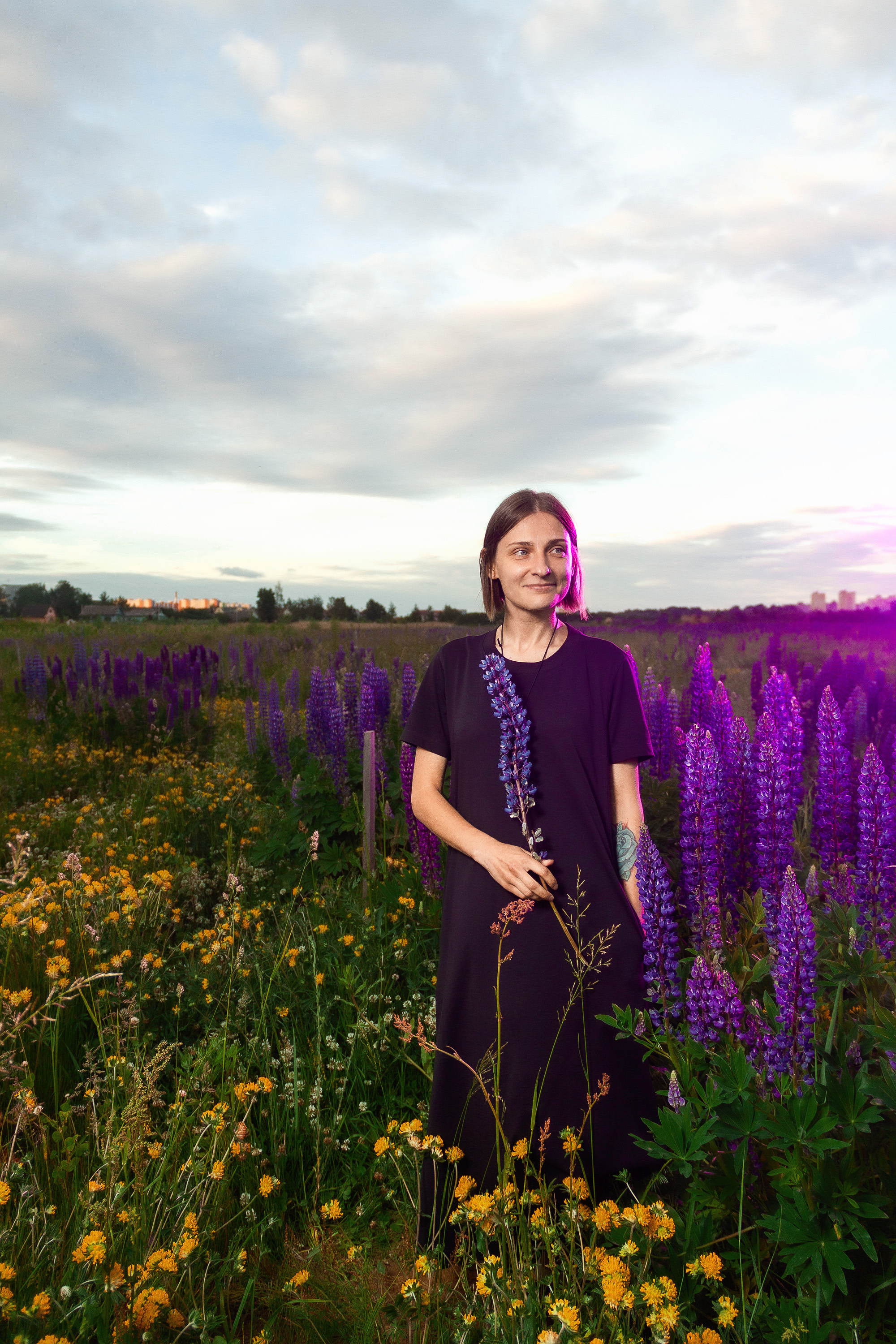 Съёмка в люпинах. Юля и Ксюша. Артем Ершов. Фотограф, Тверь