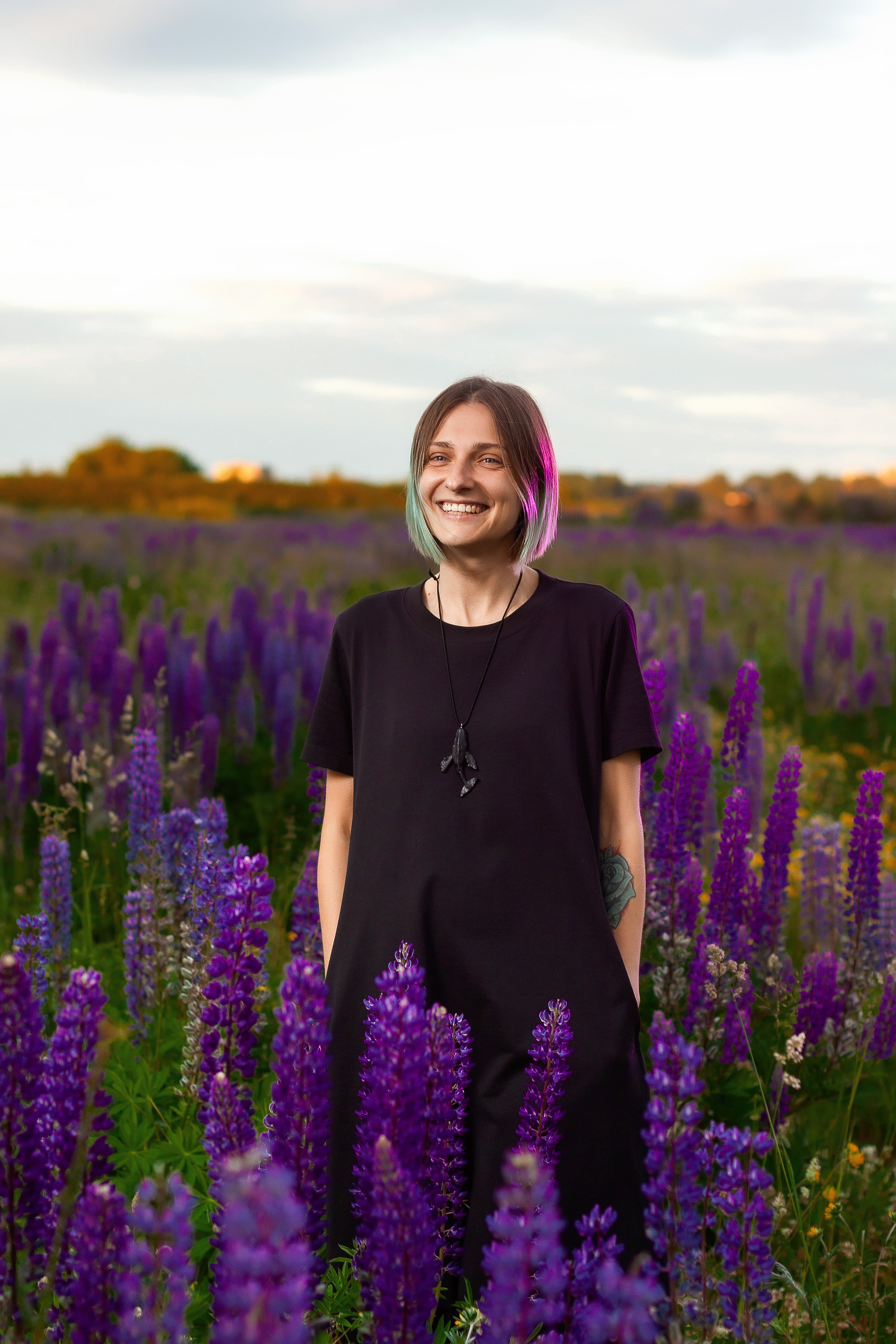 Съёмка в люпинах. Юля и Ксюша. Артем Ершов. Фотограф, Тверь