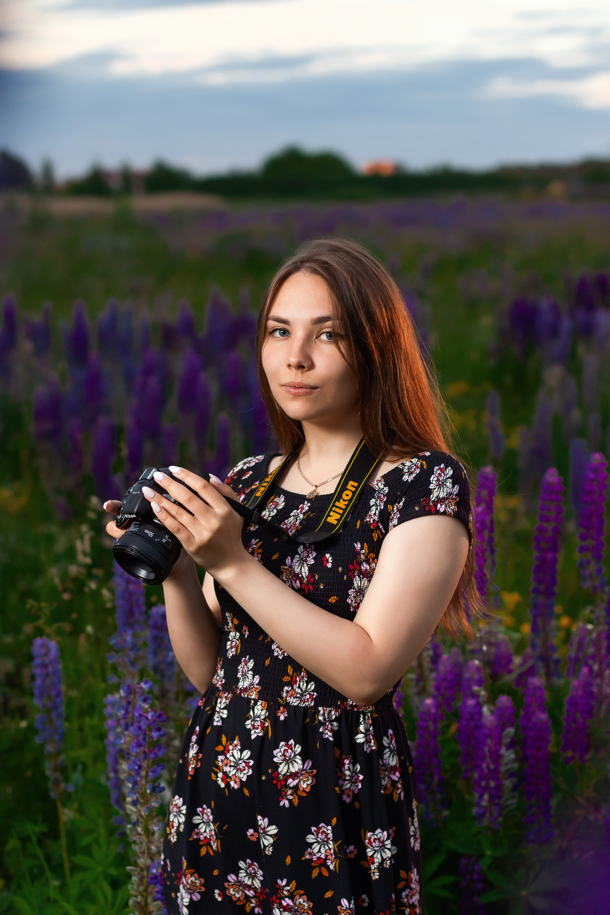 Съёмка в люпинах. Юля и Ксюша. Артем Ершов. Фотограф, Тверь