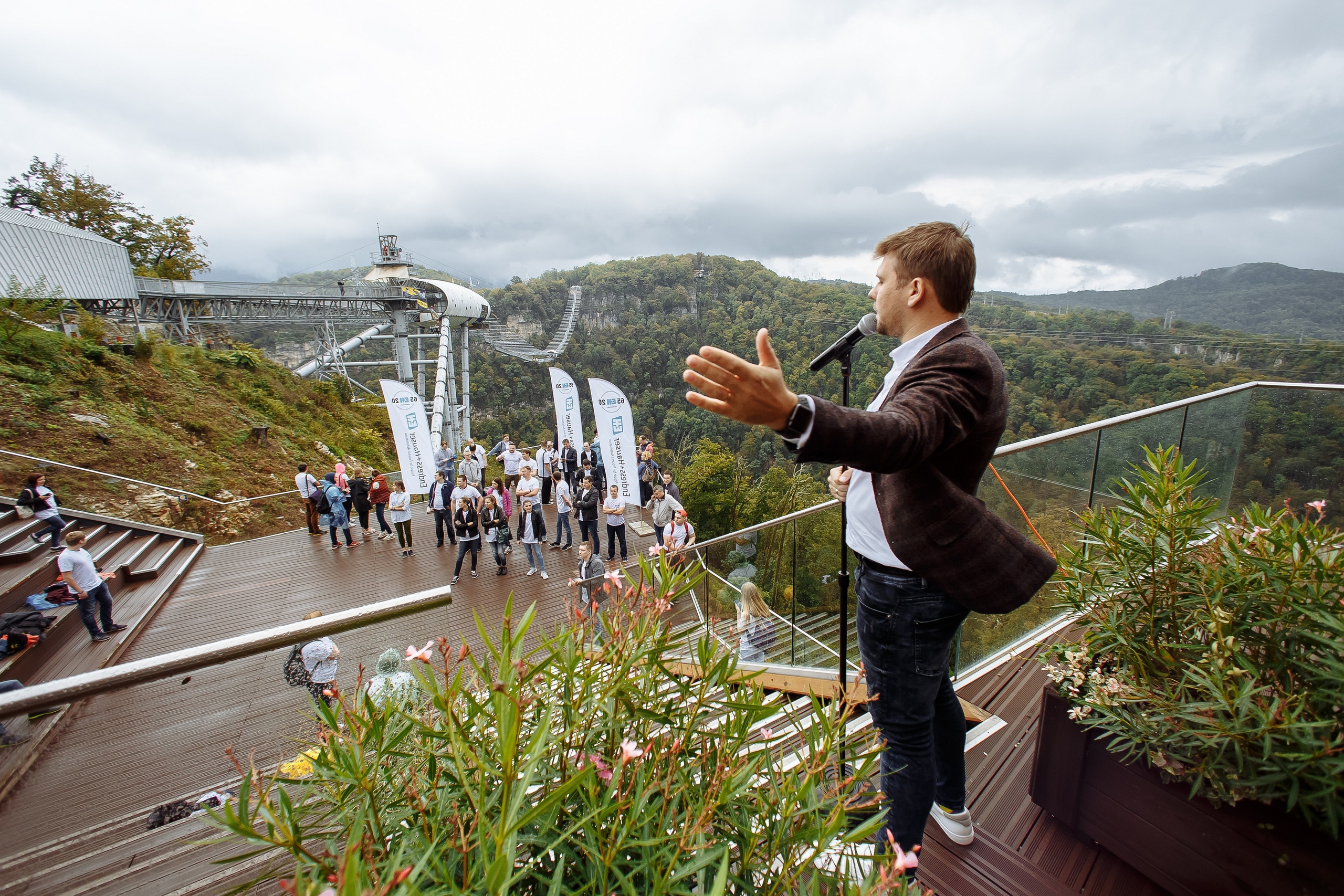 65EH20. Репортажный и семейный фотограф видеограф в Москве