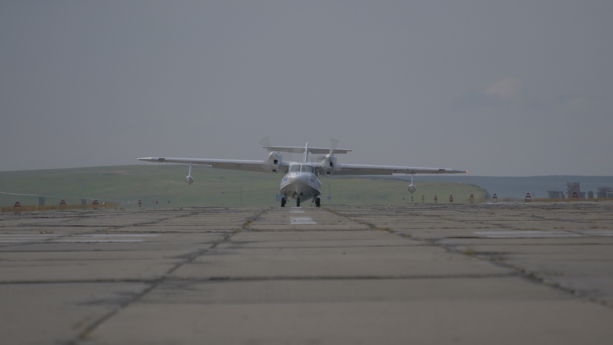 Амдерма — наука (2020 г.). Фотоальбом показывающий увлекательный мир авиации и мир медведей Андрея Иванова