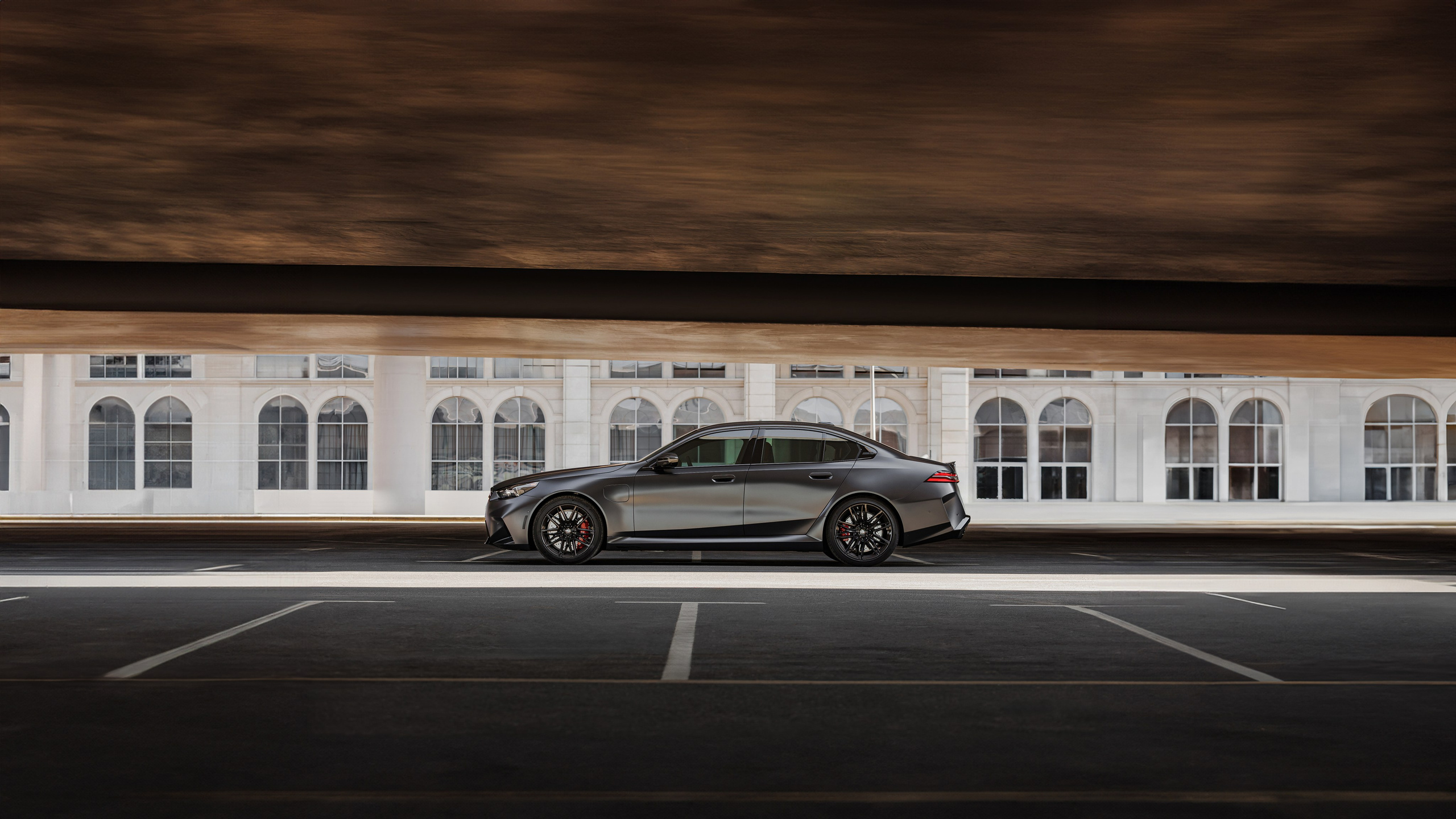 BMW Photoshoot in Dubai — Premium Automotive Photography. Evgen Yatsenko — Photographer in Dubai