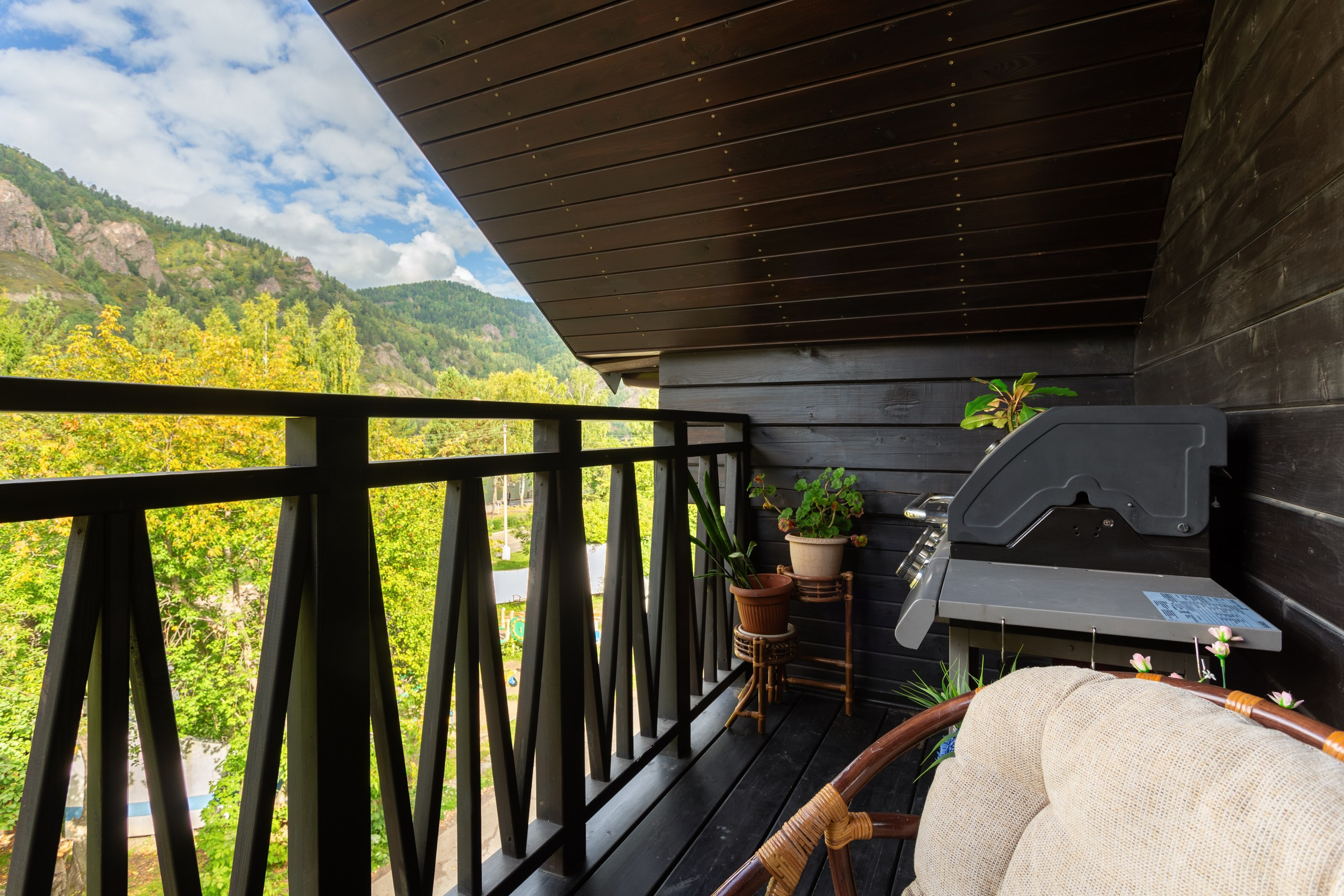 Квартира для продажи в городе Дивногорске с хоумстейджингом. Интерьерный фотограф и ретушер в Красноярске Денис Антропов