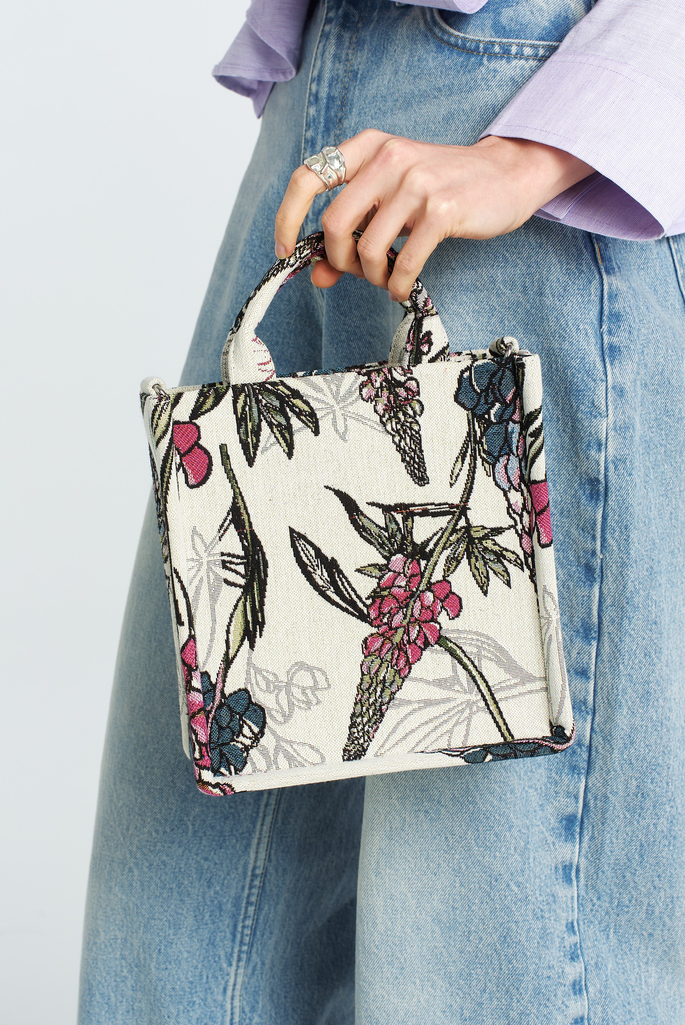 Каталог сумки. Фото и видео для брендов и бизнеса