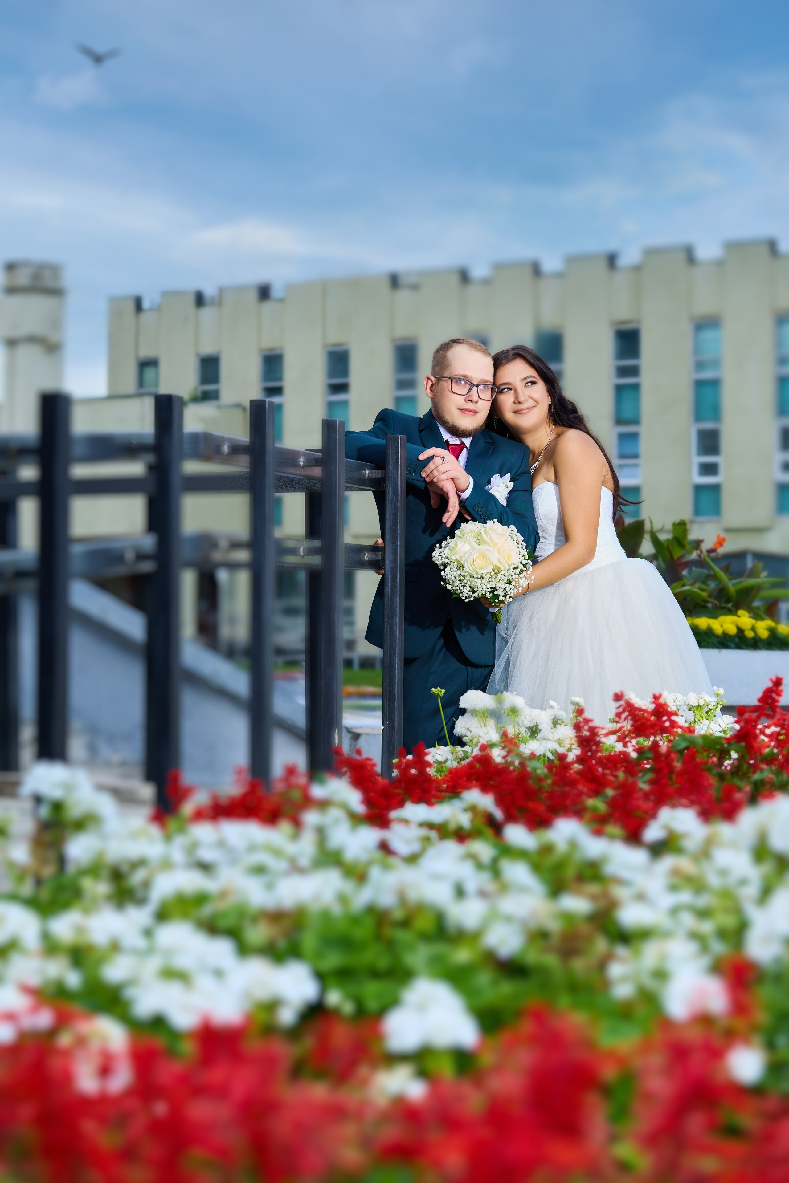 Свадебная съемка, площадь возле ЗАГС. Железногорск
