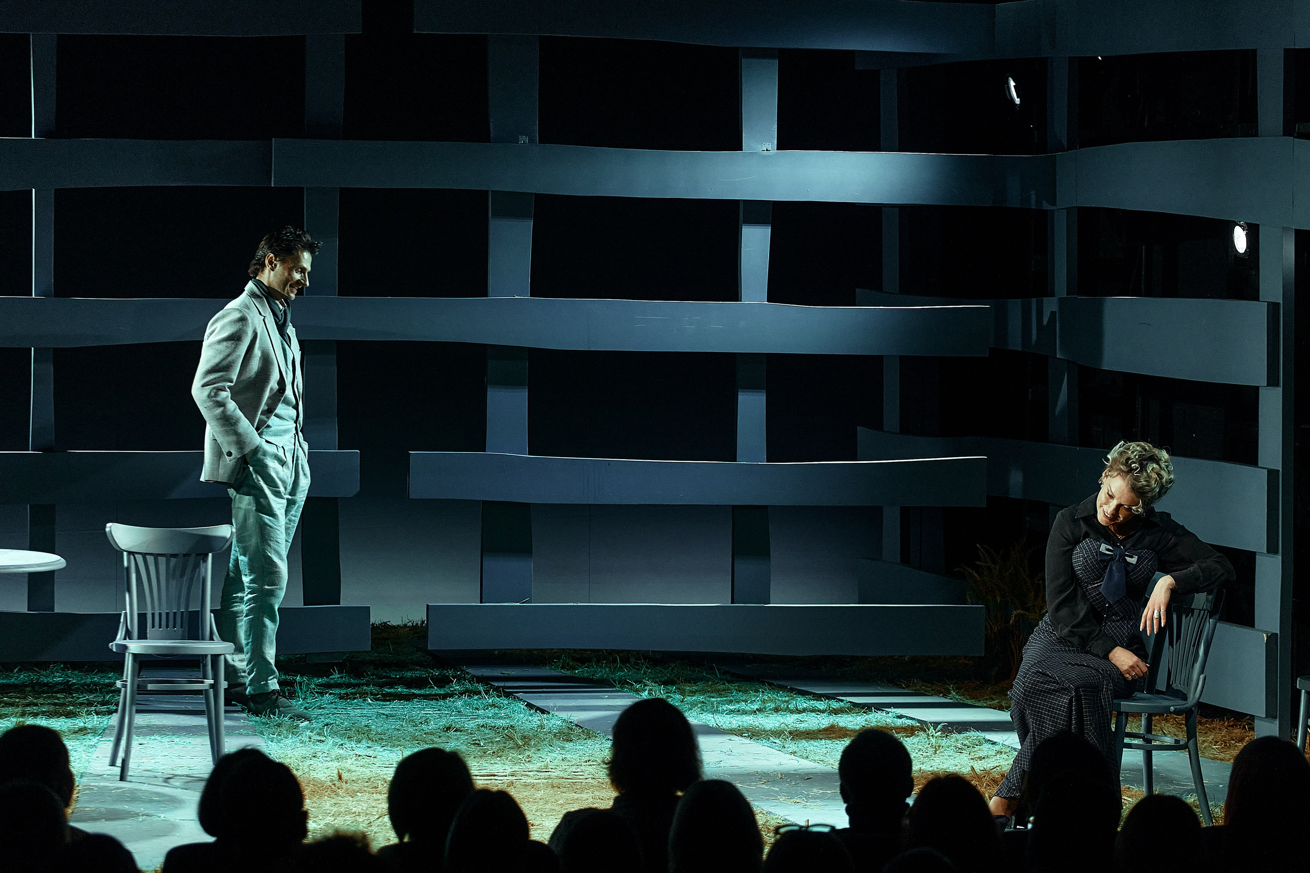 Бесприданница. Приют комедианта. Фотограф Нина Антонова