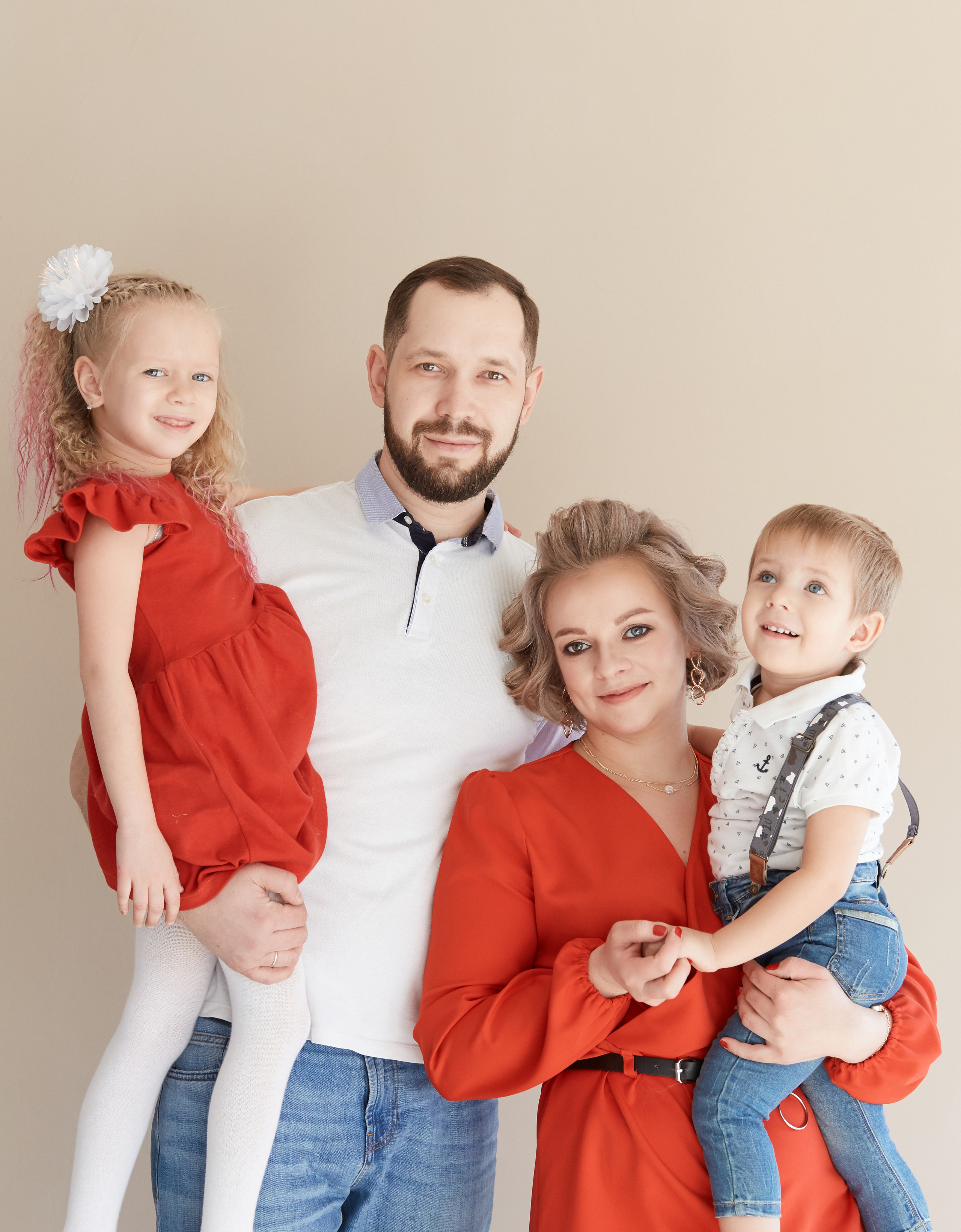 Семейные. Контент фотограф Мясникова Наталья Абакан/Минусинск