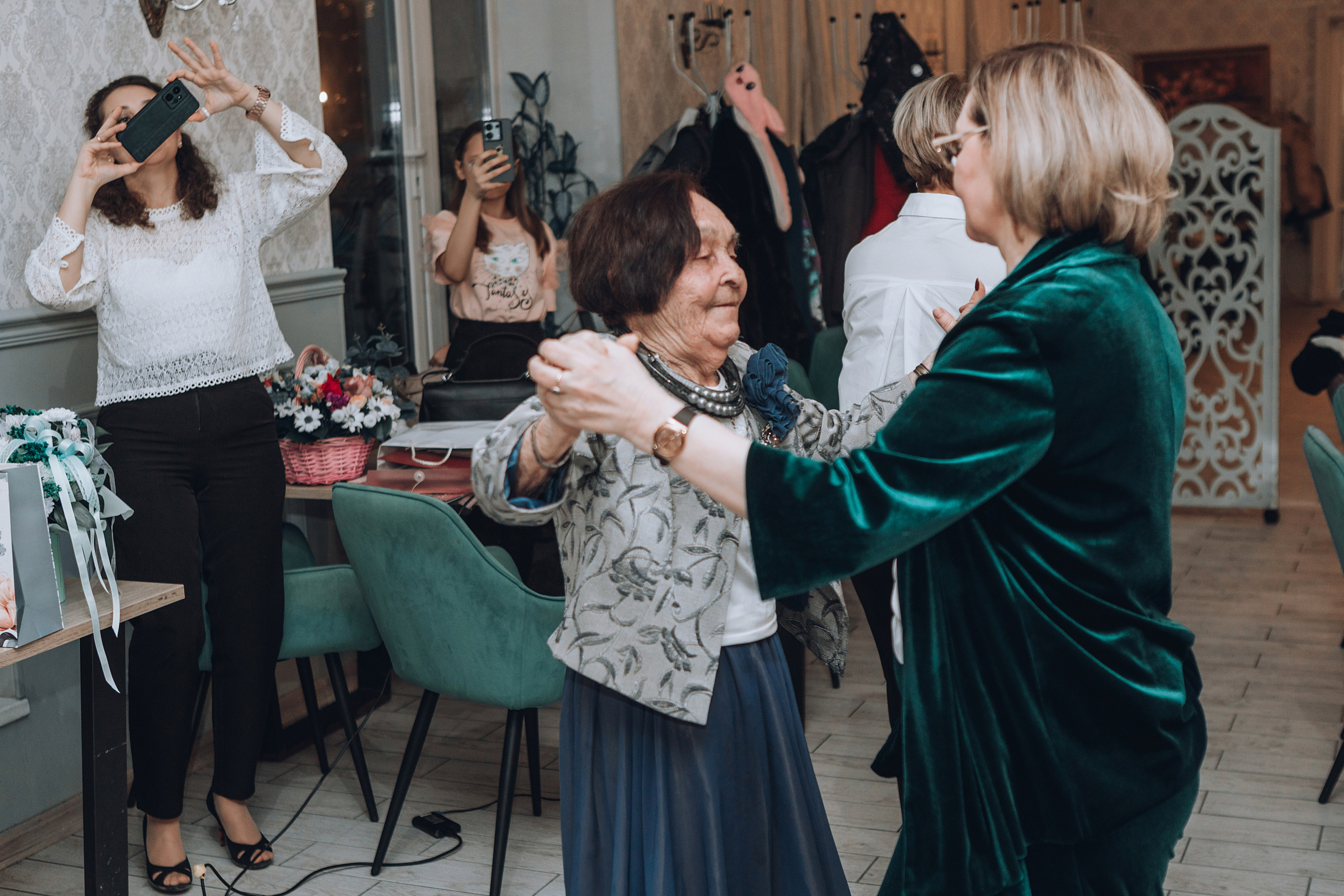 90-летний юбилей Сары Вагаповны. Фотограф в Санкт — Петербурге Анна Конофало