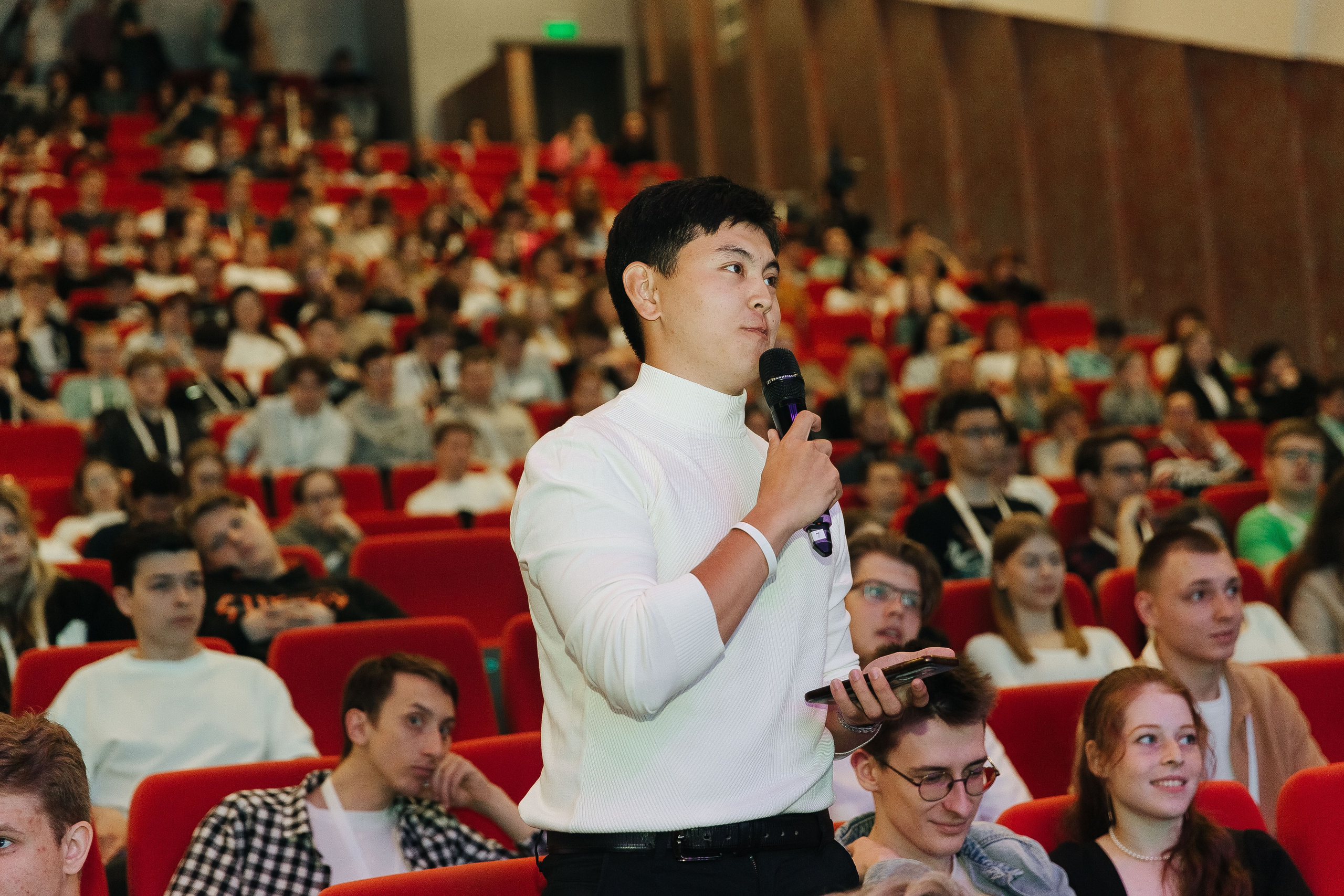 Сбер лекция по ИИ. Фотограф в Красноярске Любовь Малеева