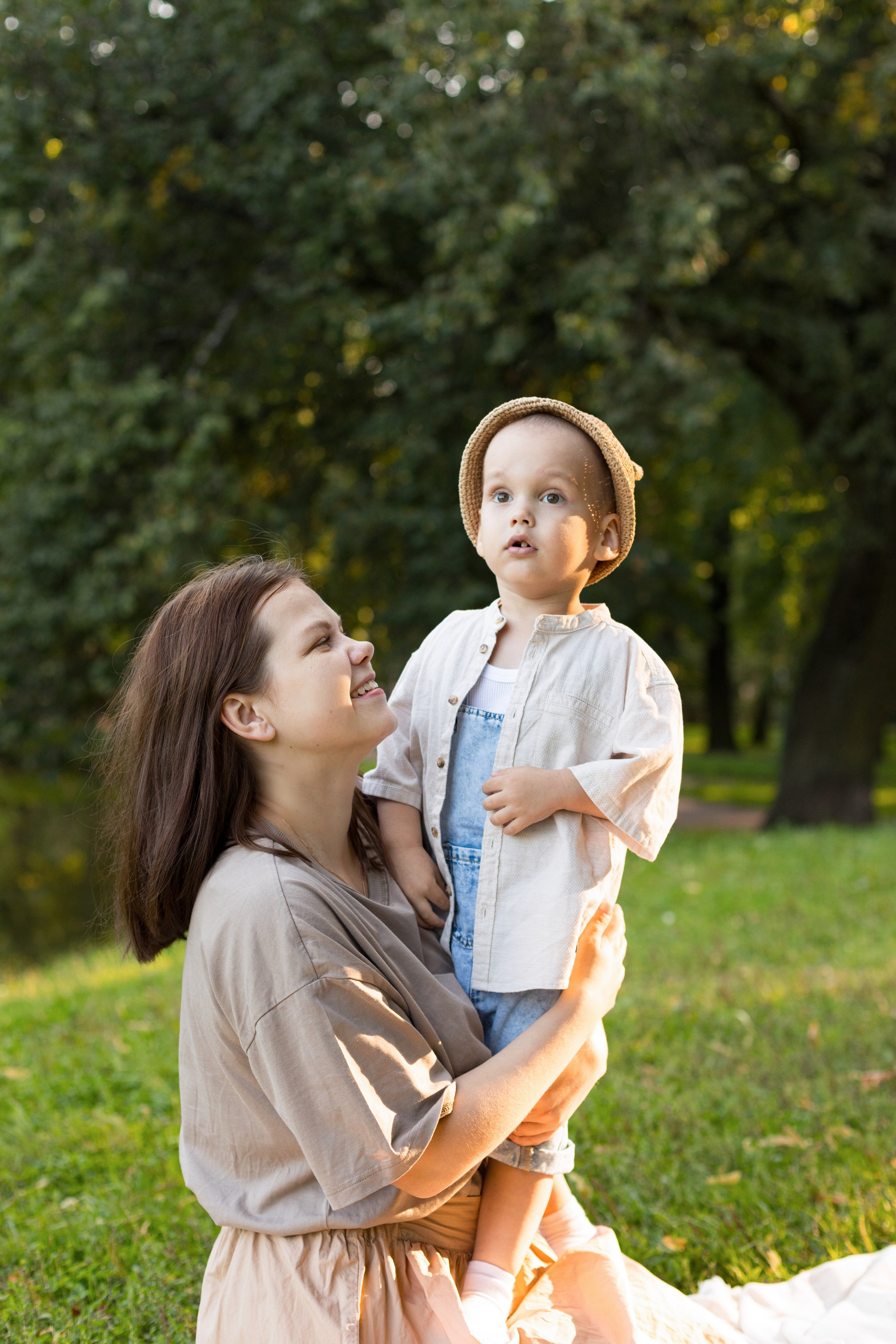 Летняя семейная фотопрогулка в Таврическом саду. Детский и контент фотограф Надя Волкова Санкт-Петербург