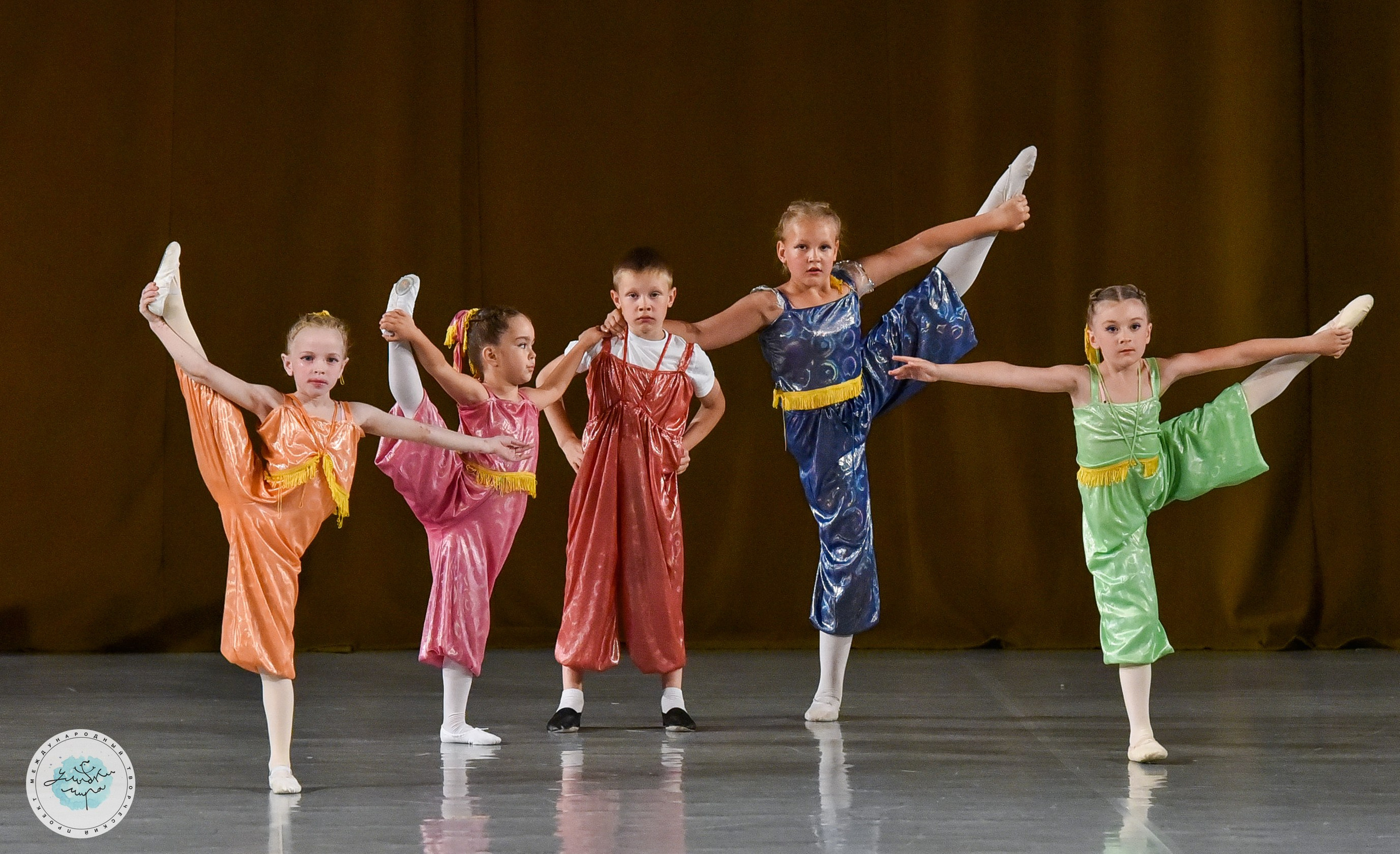 04.07.2024 Финал Международного творческого проекта «Улыбки Мира» г. СПБ. Медиастудия Фото Концепт