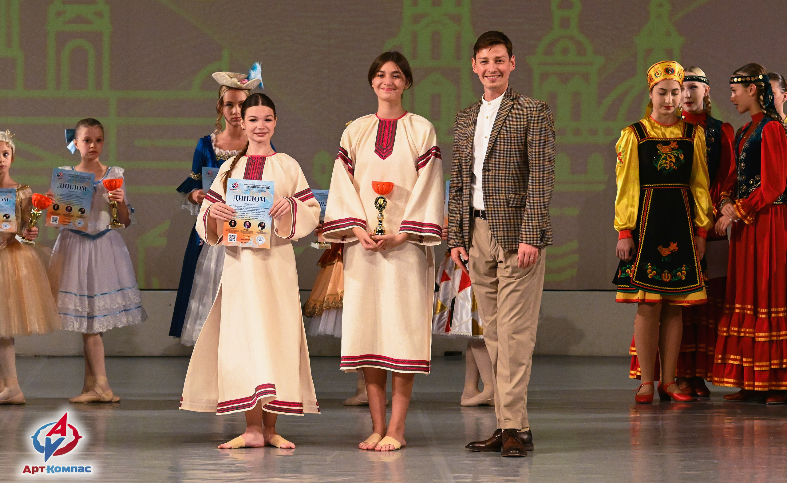 05.10.2025 Всероссийский фестиваль талантов «НЕВСКИЕ ВСТРЕЧИ» г. Санкт-Петербург. Медиастудия Фото Концепт