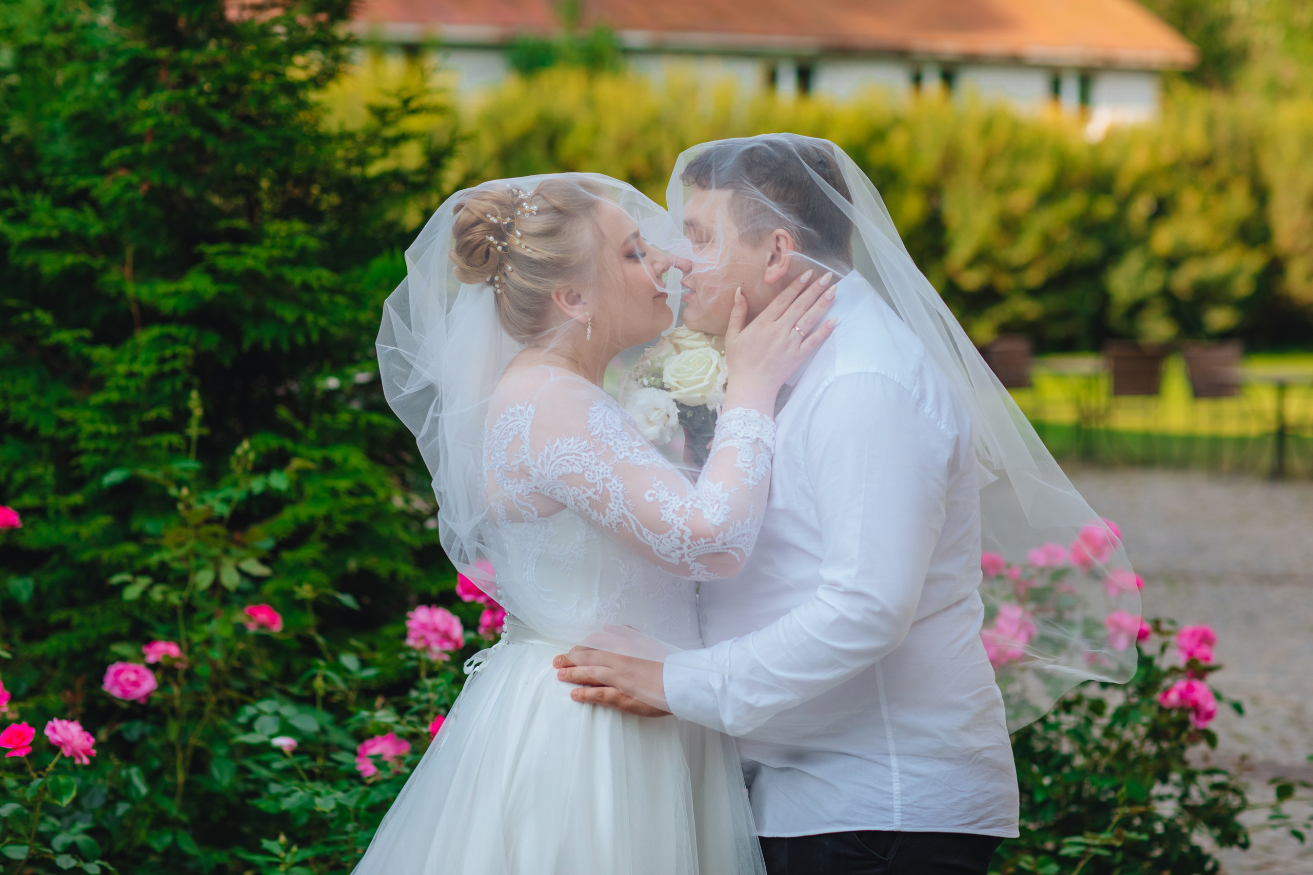 Евгения и Илья. ЗАГС Калининского района и прогулка на Финском заливе. Свадебный и семейный фотограф в Санкт-Петербурге и Сестрорецке